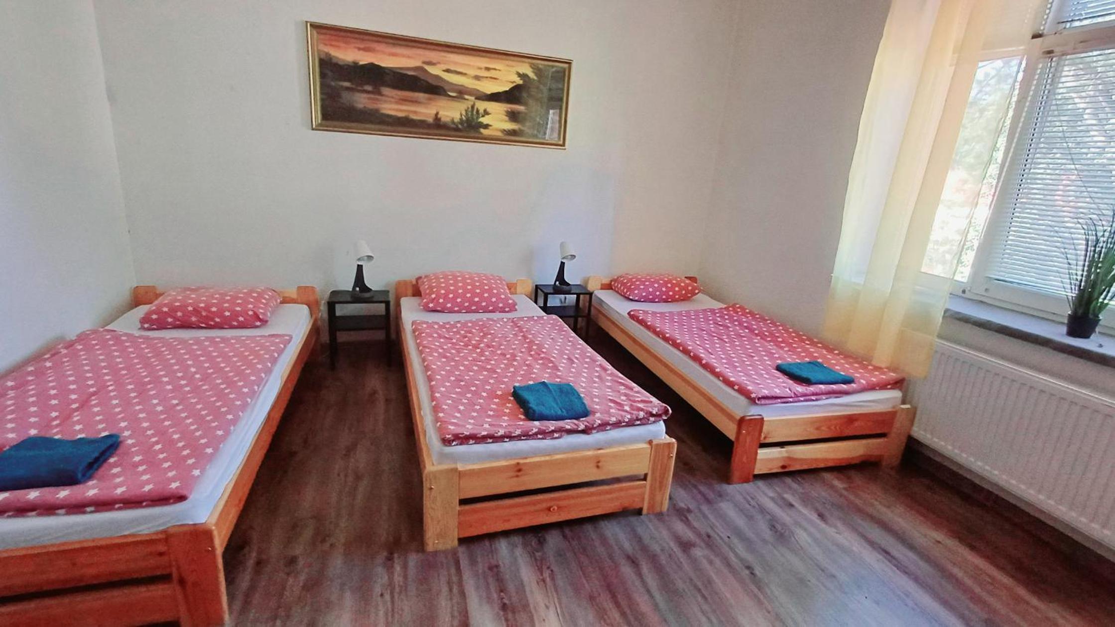Economy Triple Room with Shared Bathroom photo 1