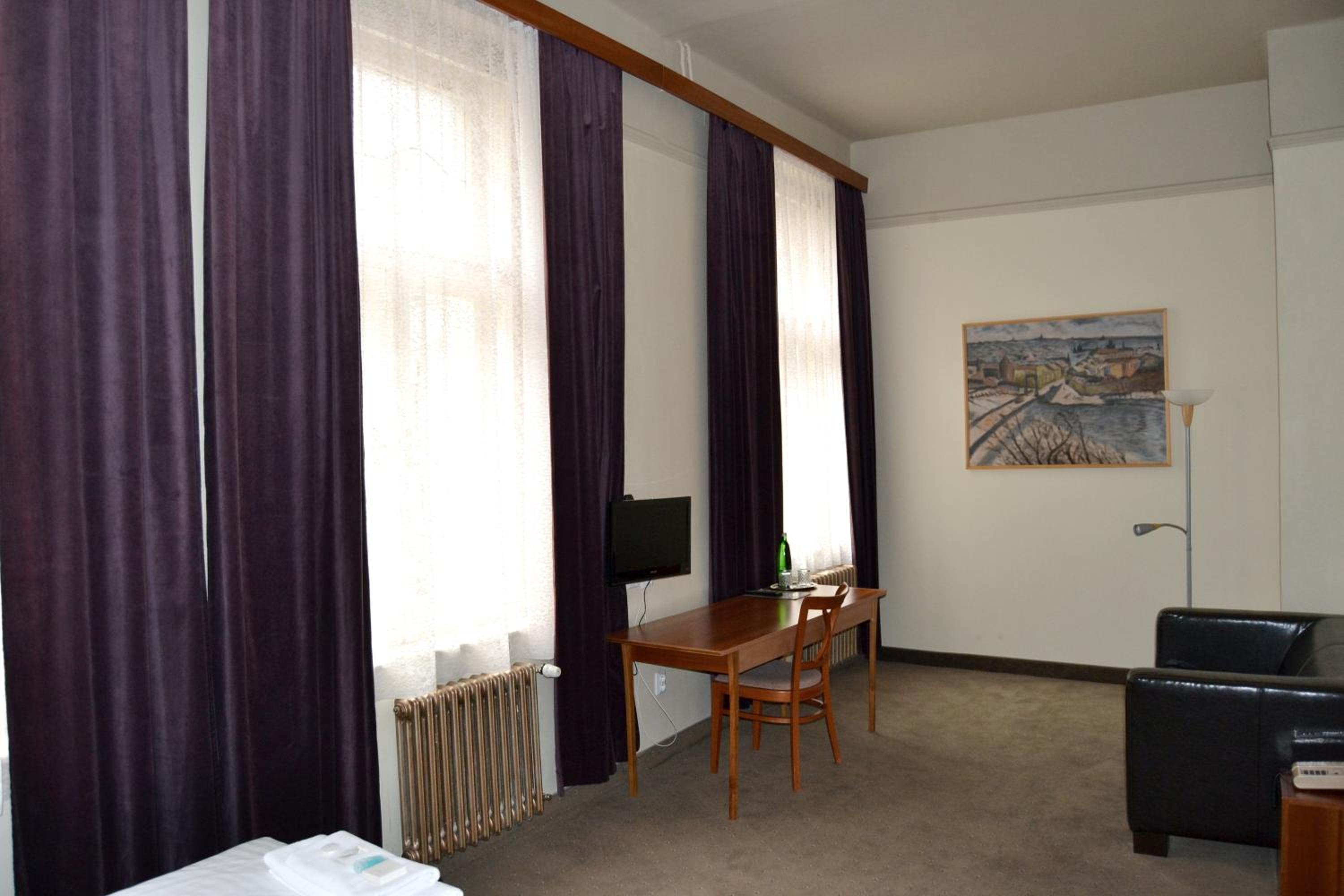 Superior Double or Twin Room photo 2
