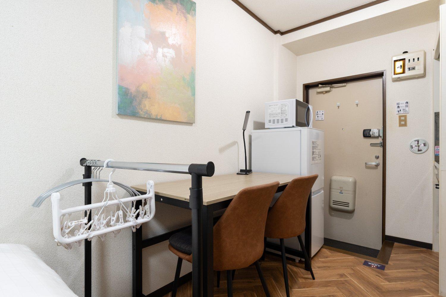 One-Bedroom Apartment photo 2