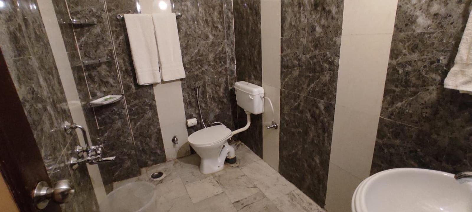 Deluxe Double Room - Photo 5