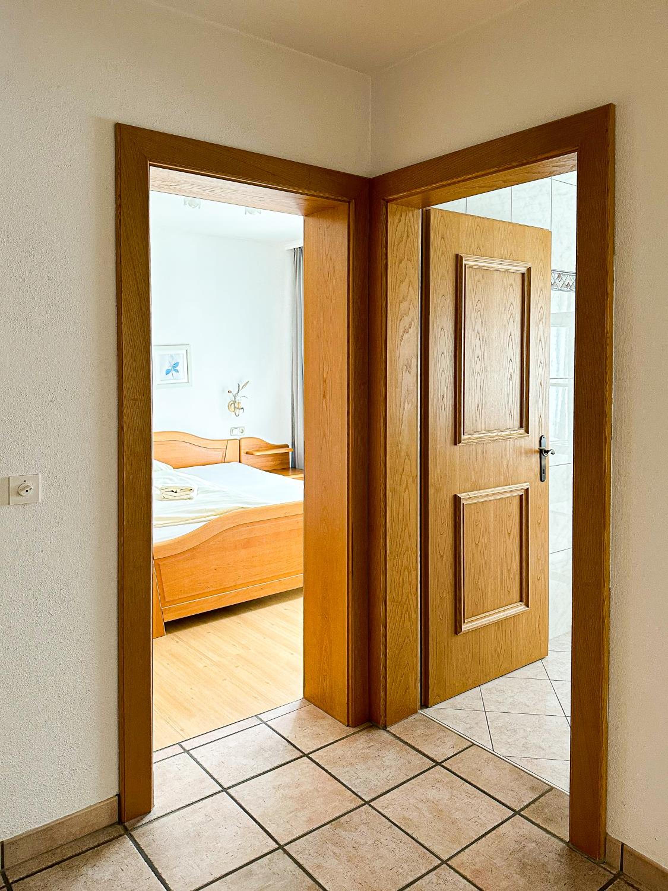 Two-Bedroom Apartment with Balcony photo 2