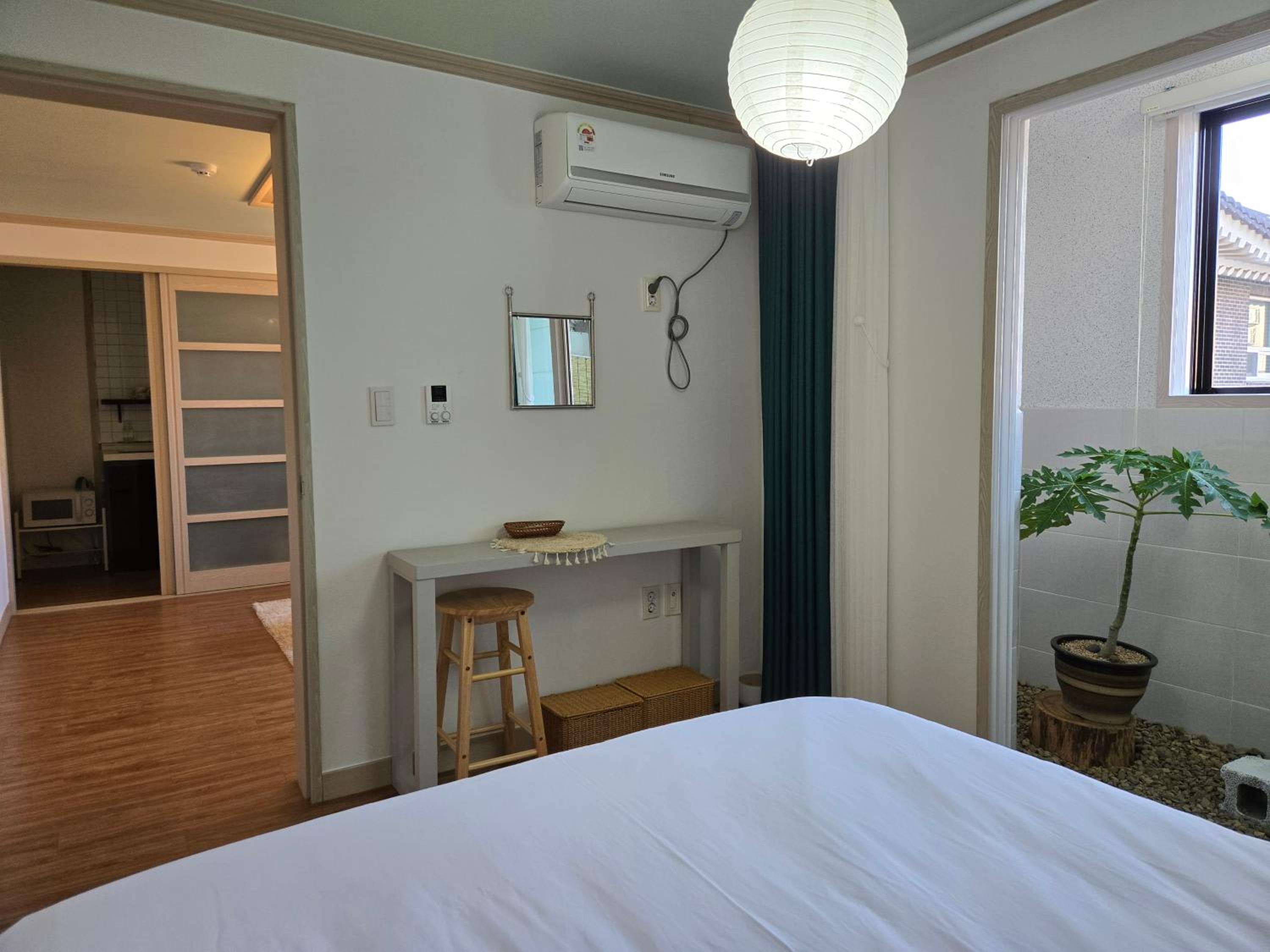 One-Bedroom Suite photo 2