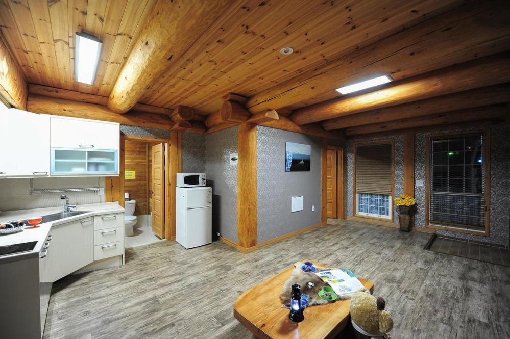 Family Room photo 1