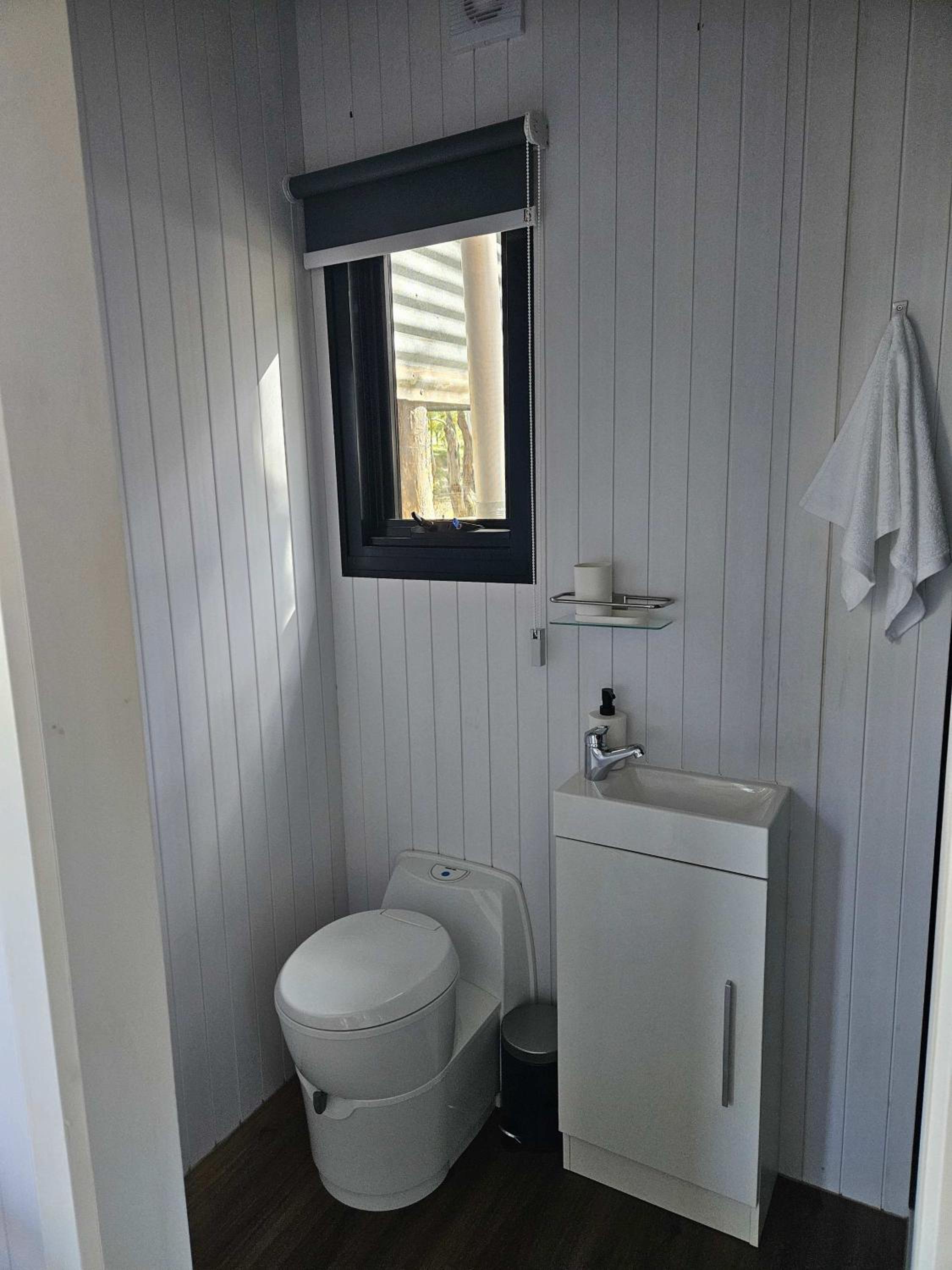 Mobile Home photo 3