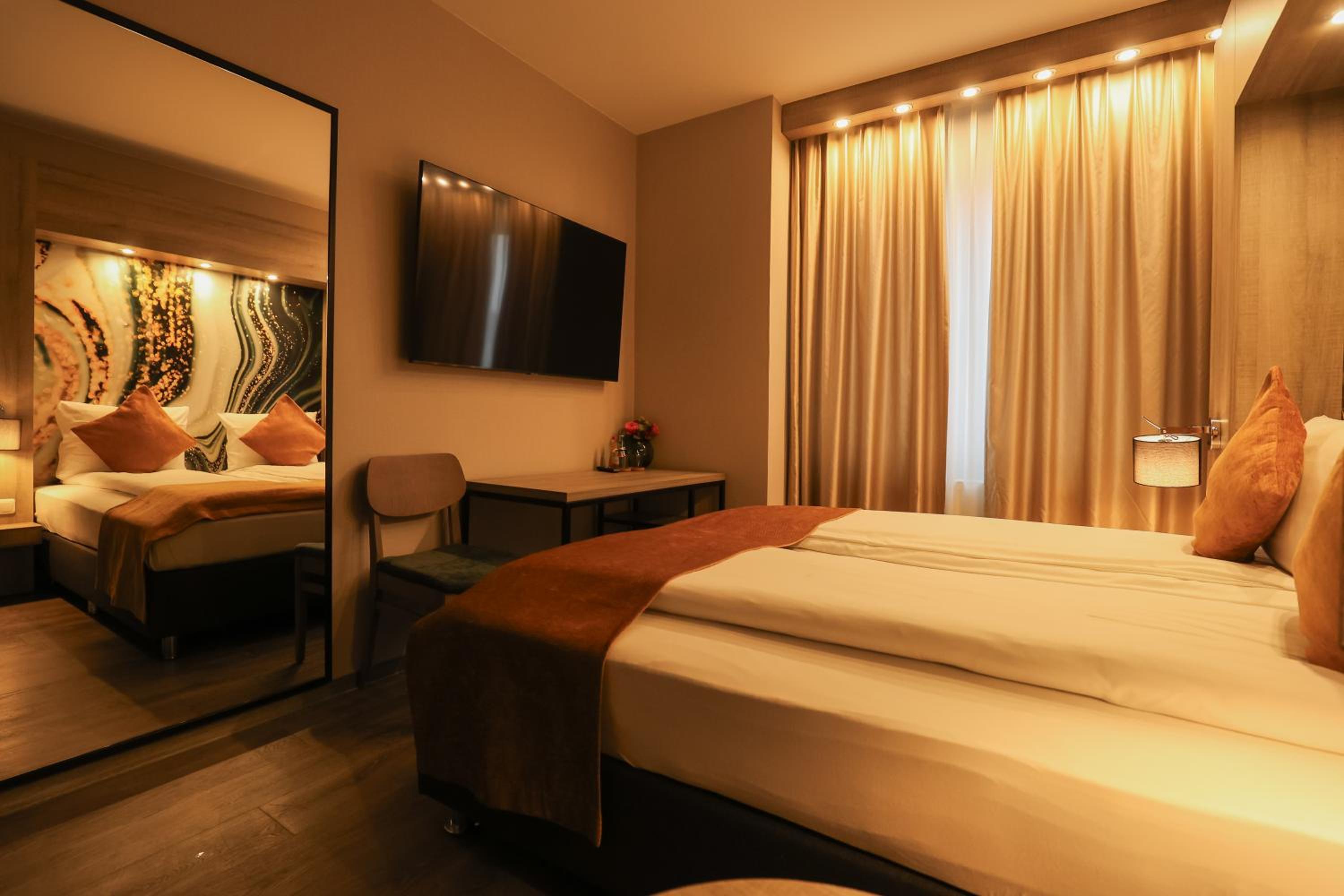 Superior Triple Room photo 3