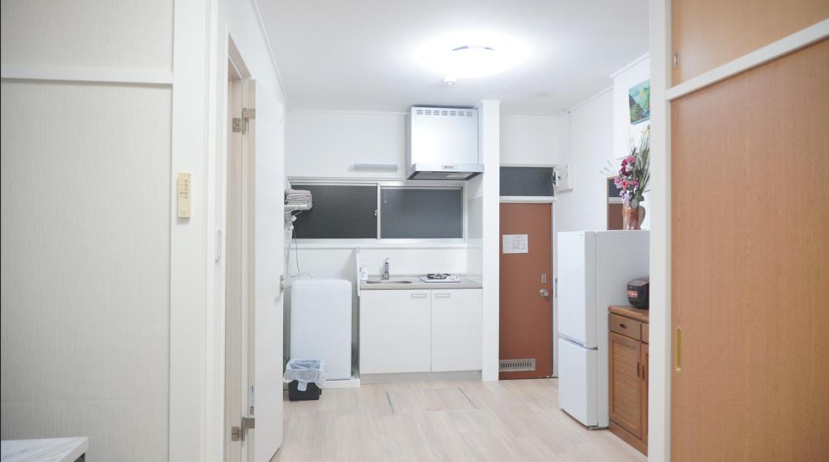One-Bedroom Apartment photo 3