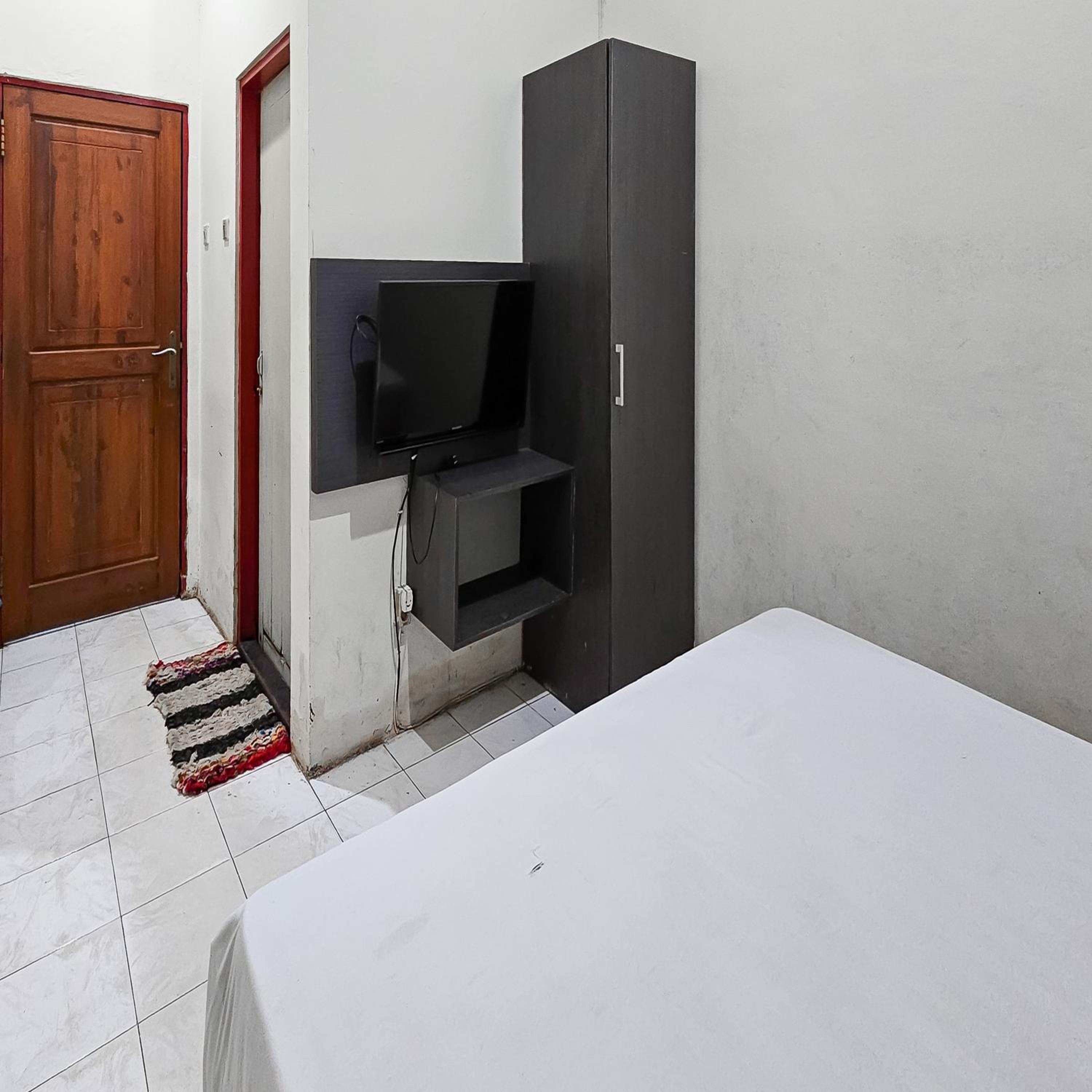 Standard Double Room - Photo 5