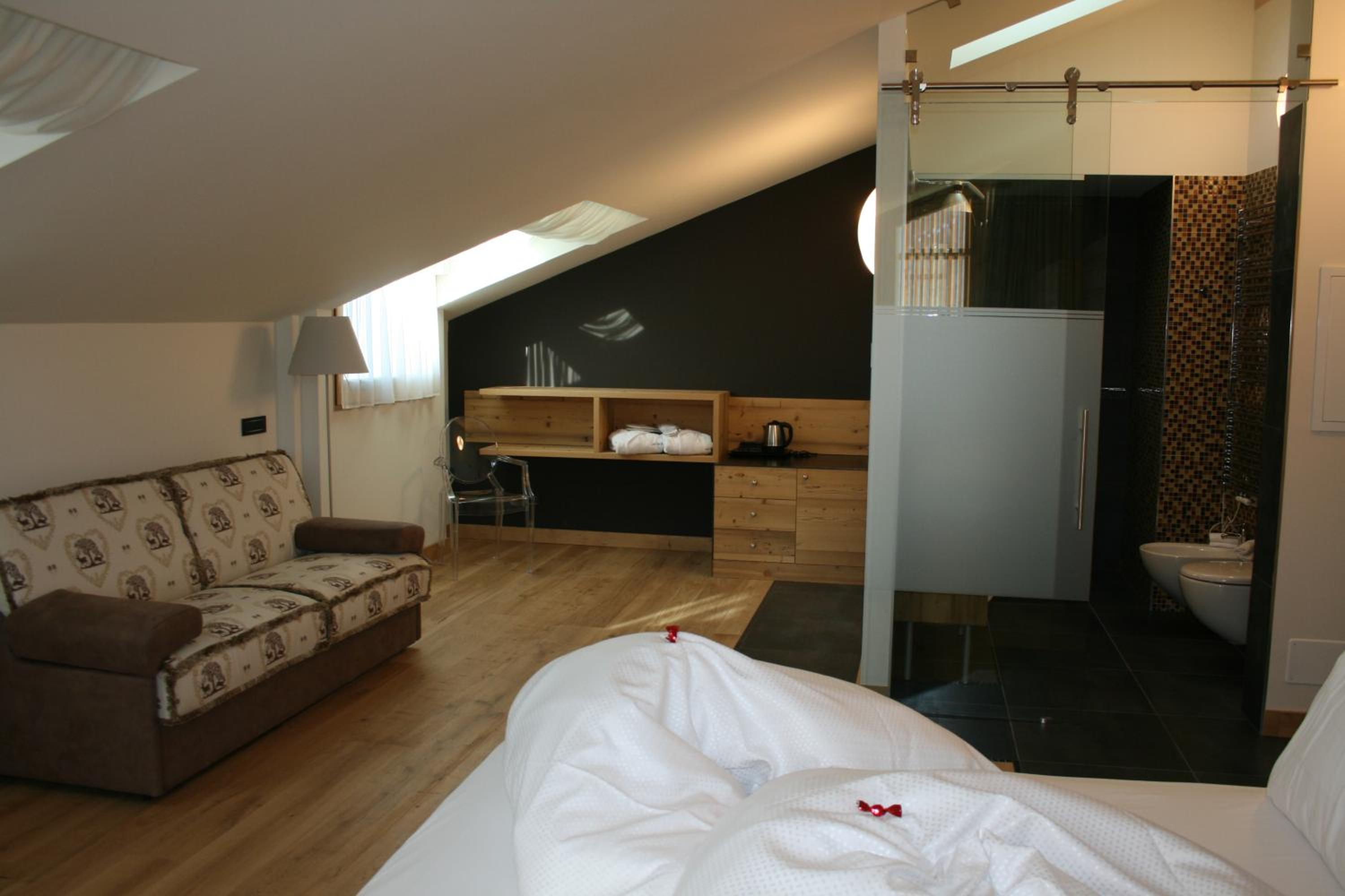 Deluxe Junior Suite photo 1