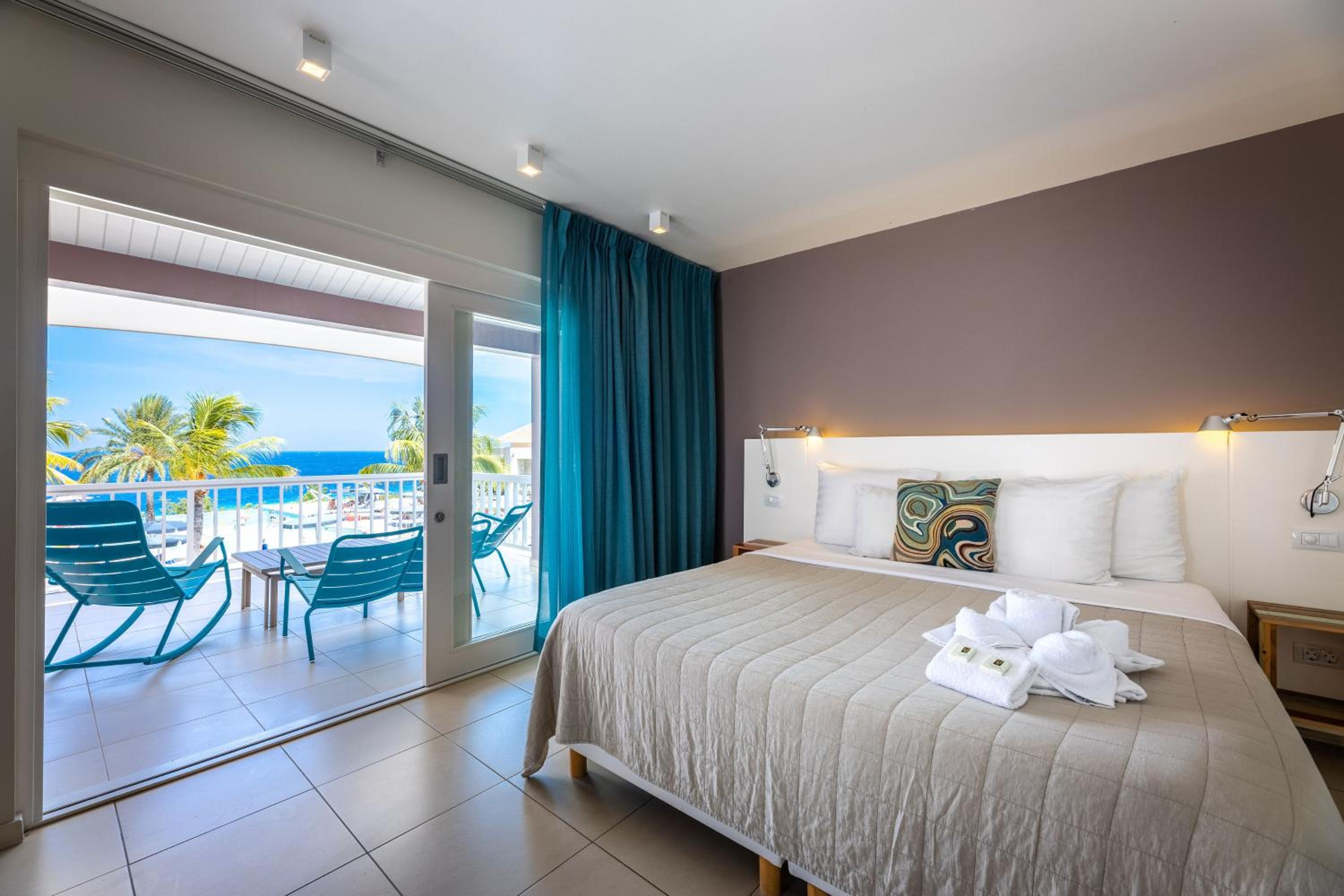 Partial Ocean View Deluxe Suite