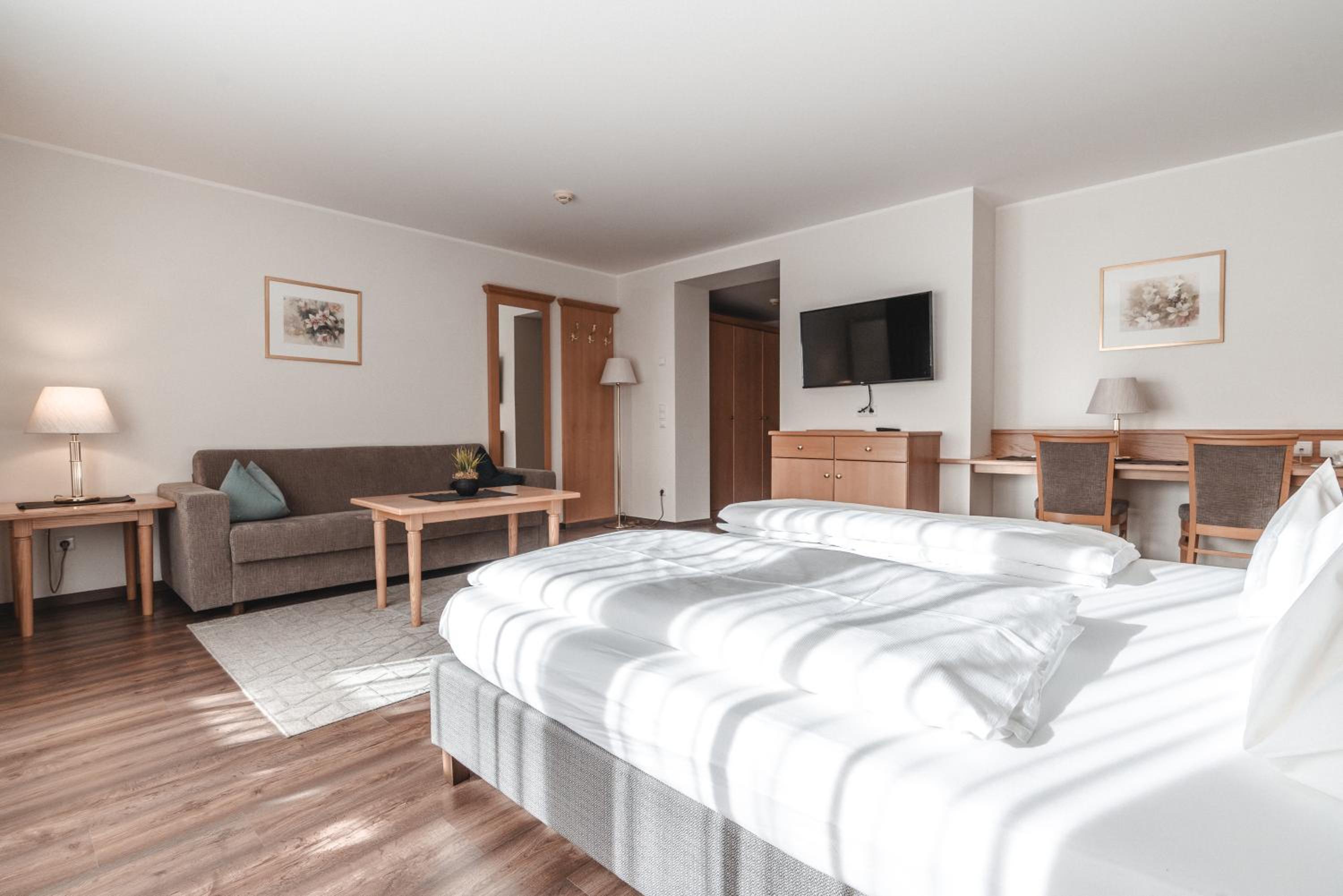 Superior Double or Twin Room photo 2