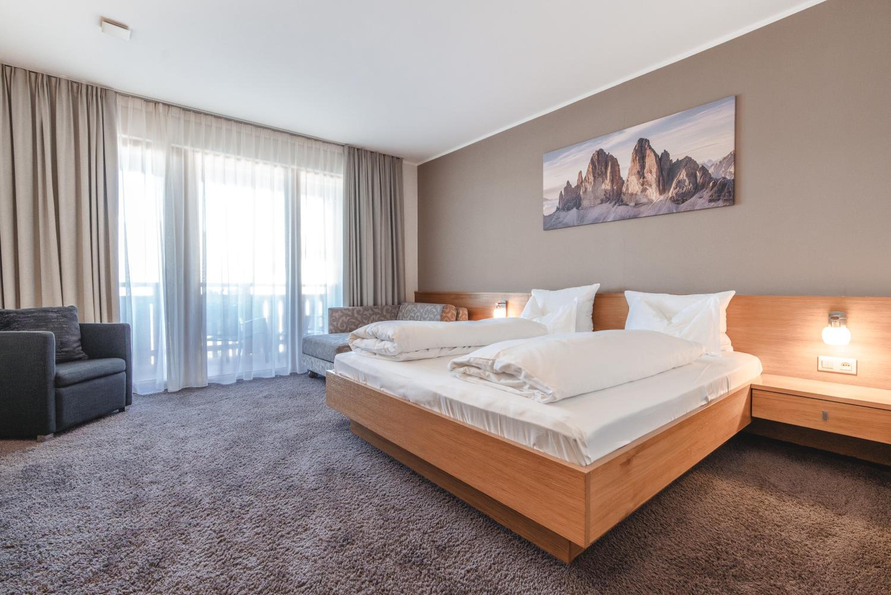 Deluxe Twin Room photo 2
