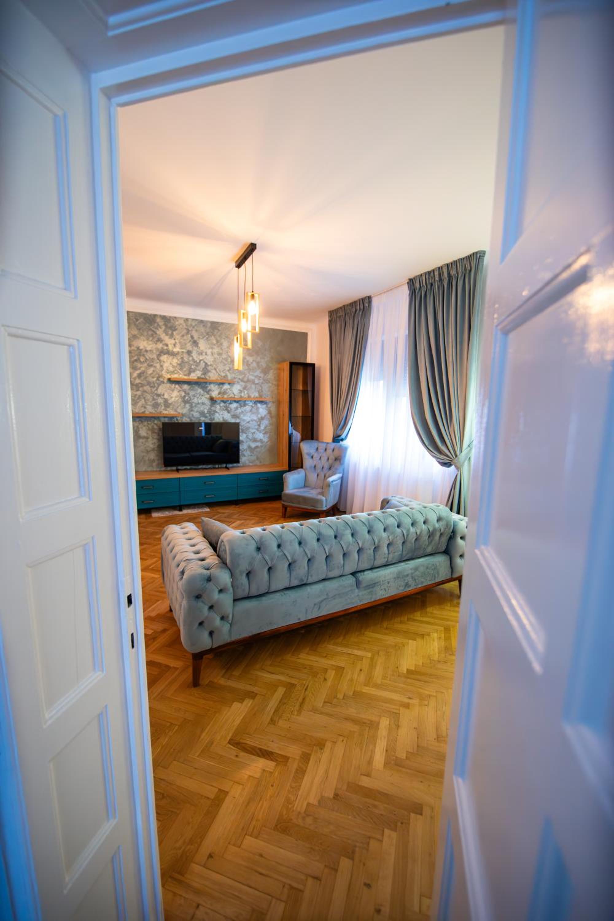 Apartment With Balcony
