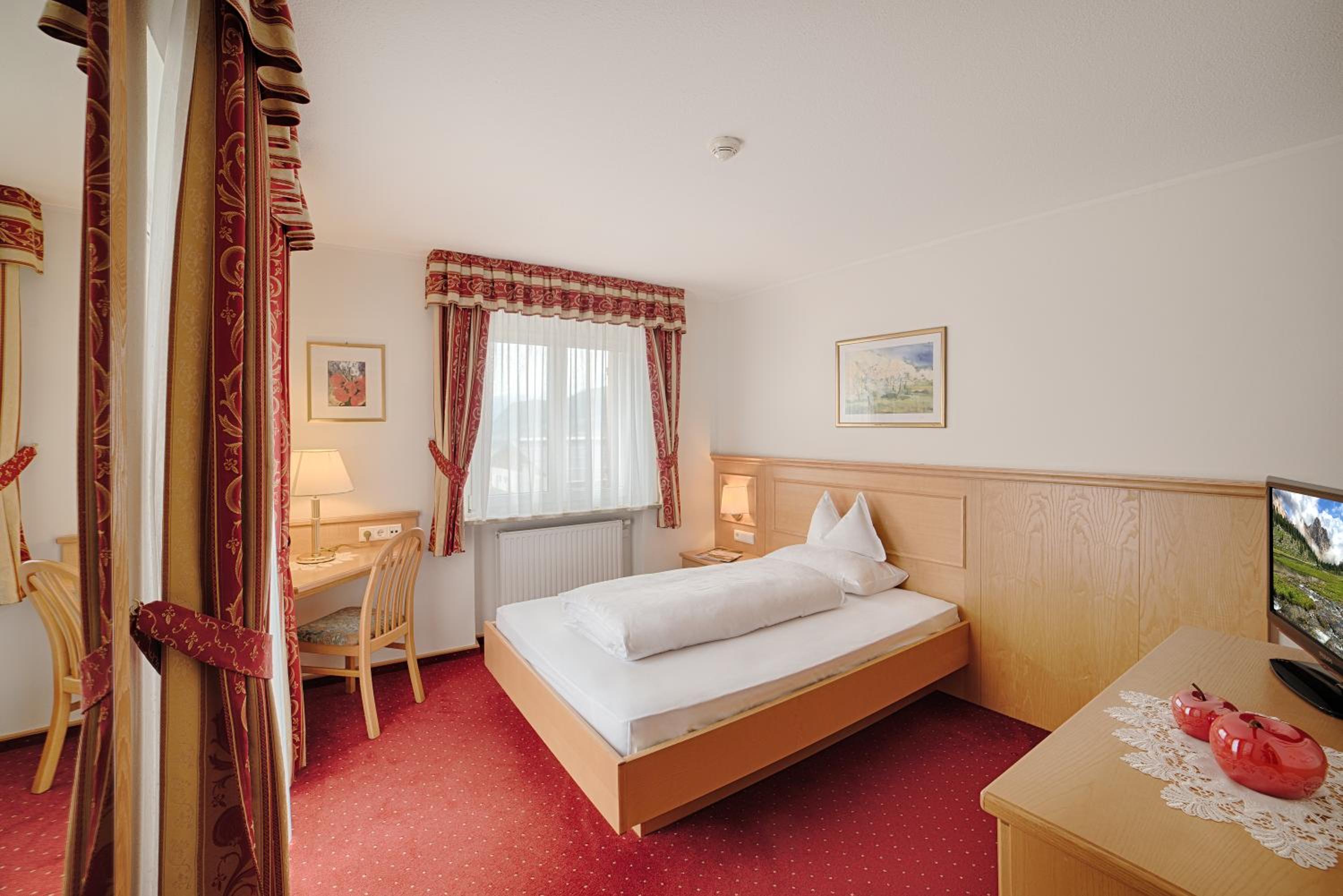 Single Room photo 2