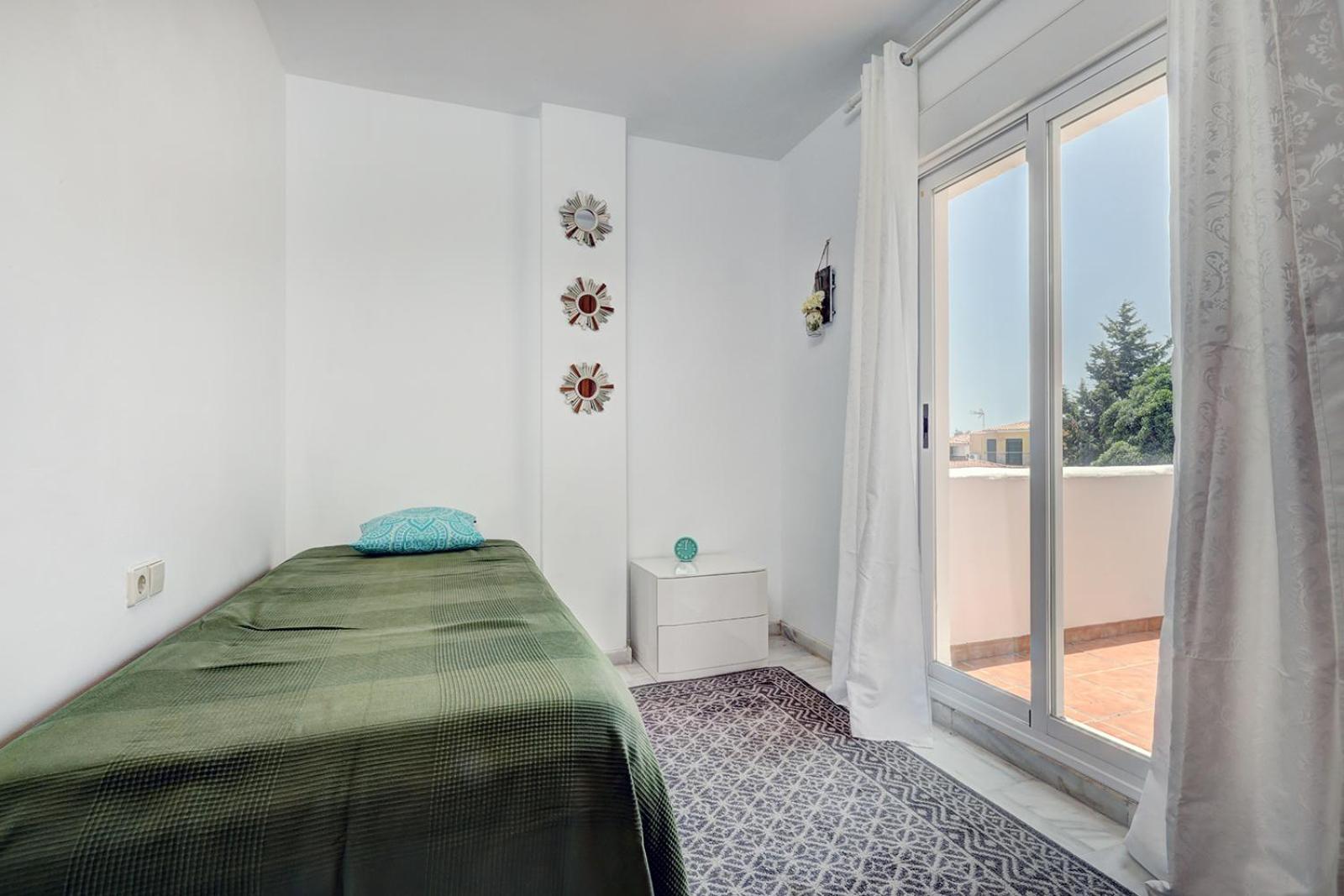 Three-Bedroom House photo 3