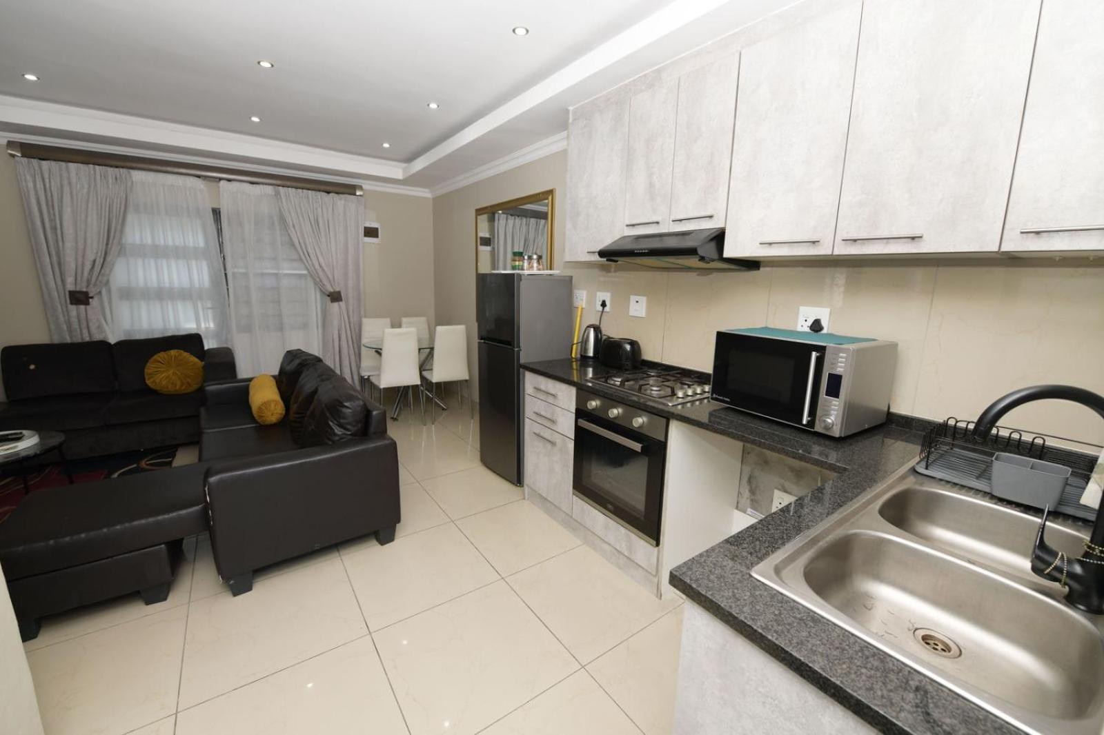 Two-Bedroom Apartment - Photo 16
