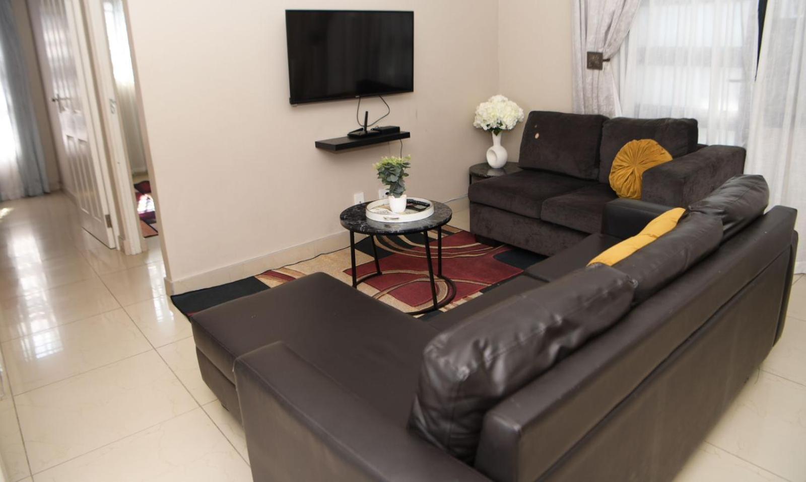 Two-Bedroom Apartment - Photo 17
