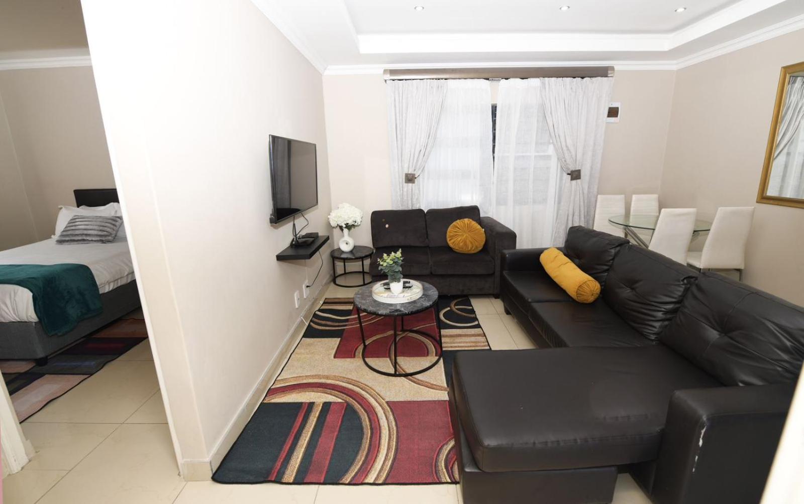 Two-Bedroom Apartment - Photo 19
