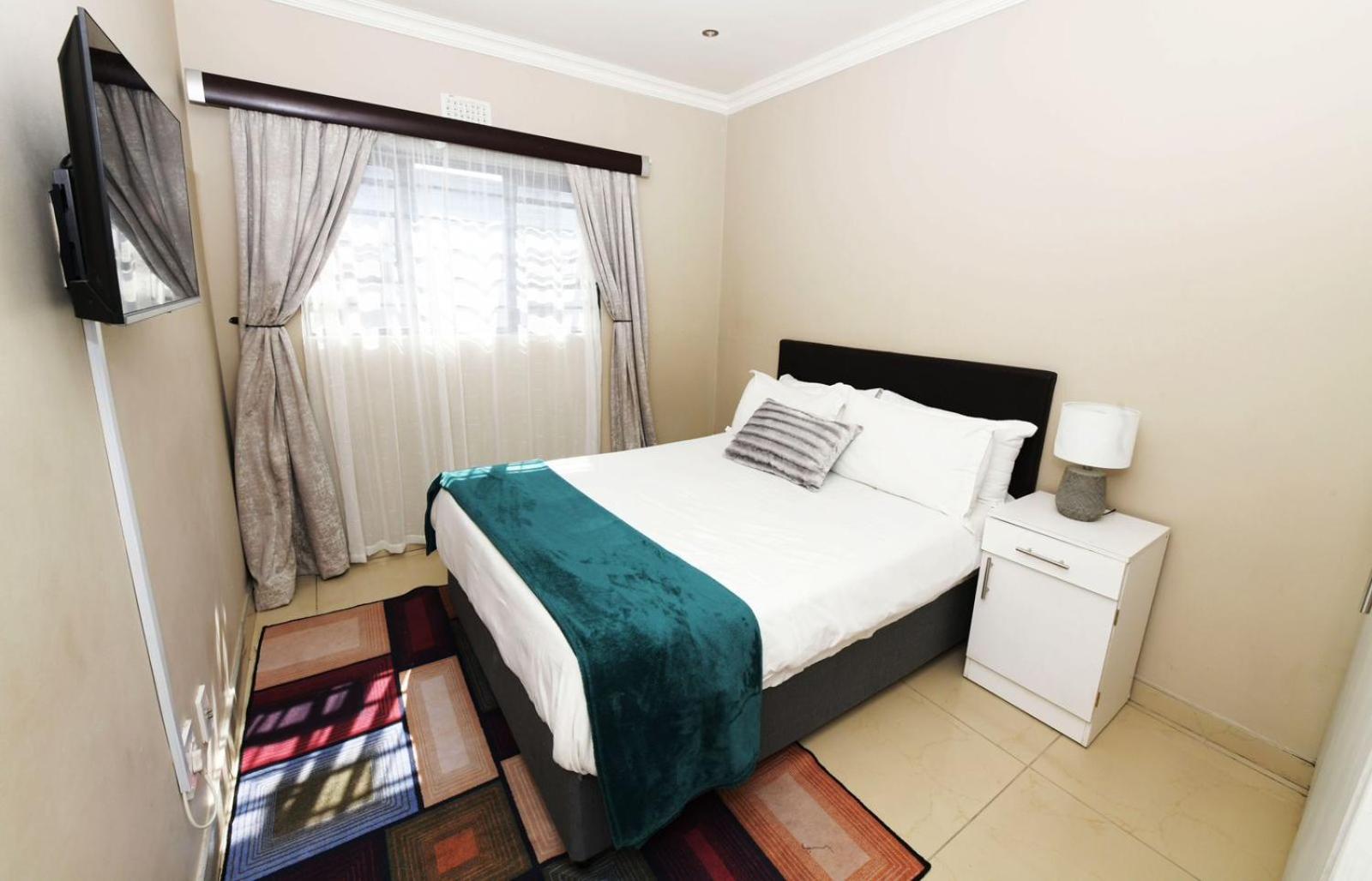 Two-Bedroom Apartment - Photo 10