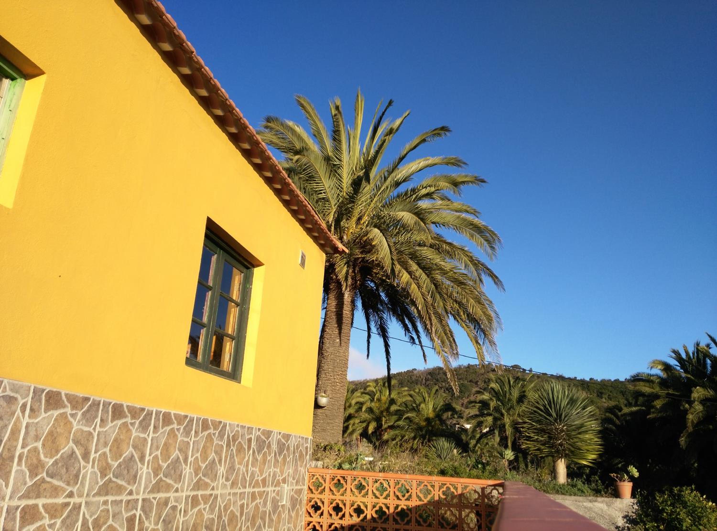 One-Bedroom House with Mountain View (3 Adults) photo 2