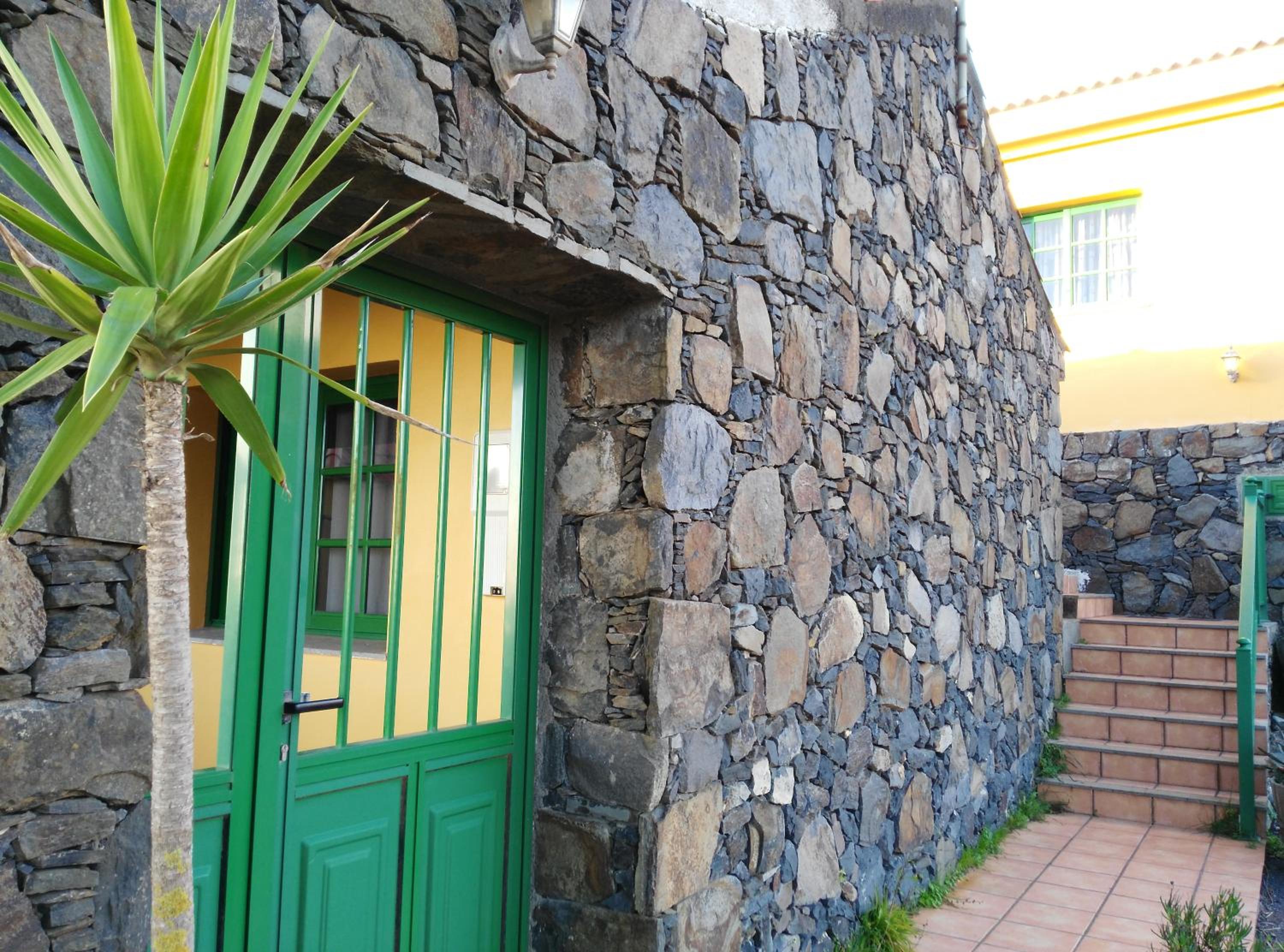 Two-Bedroom House with Forest View (6 Adults) photo 1