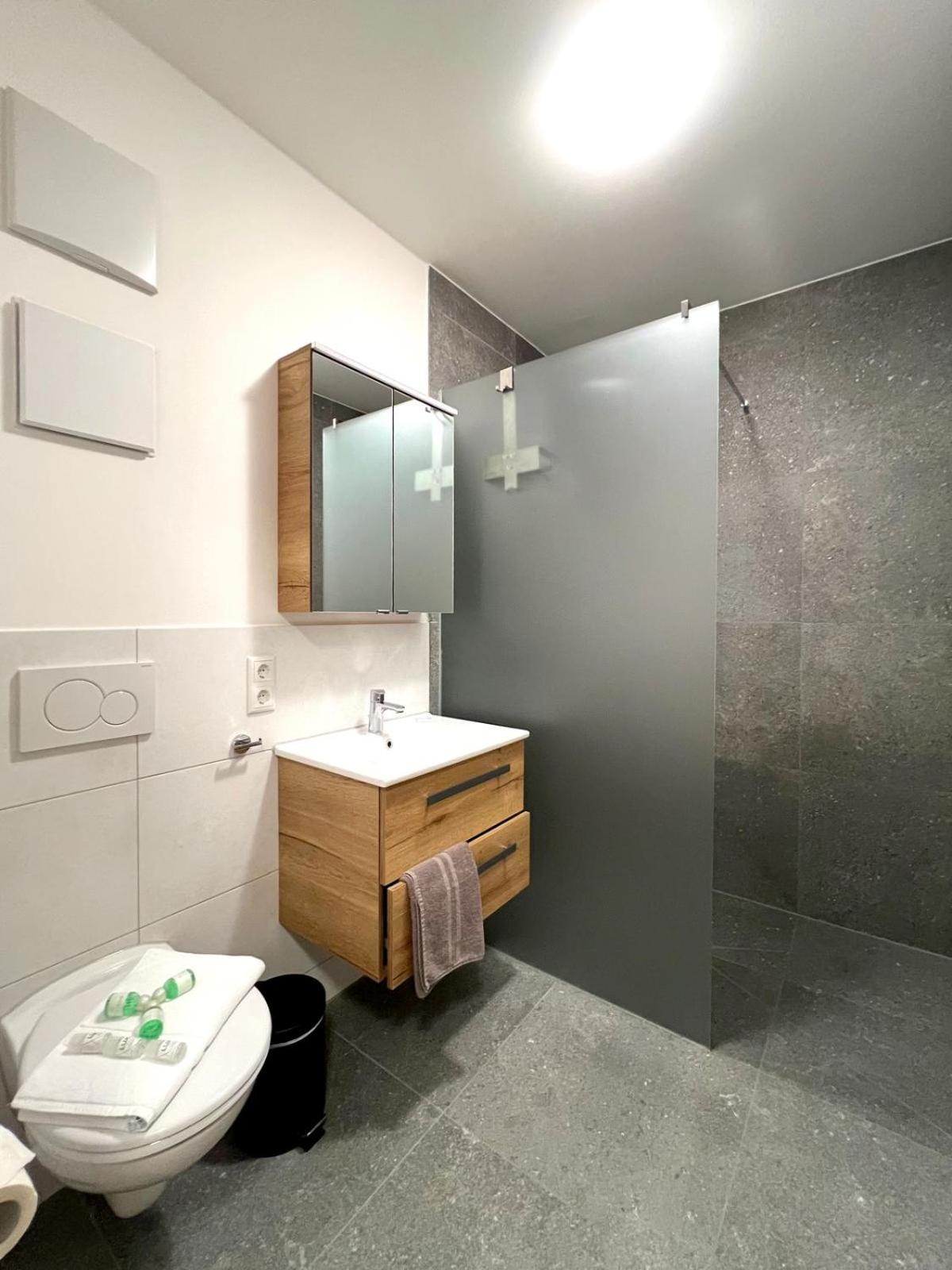 Apartment - Disability Access photo 3