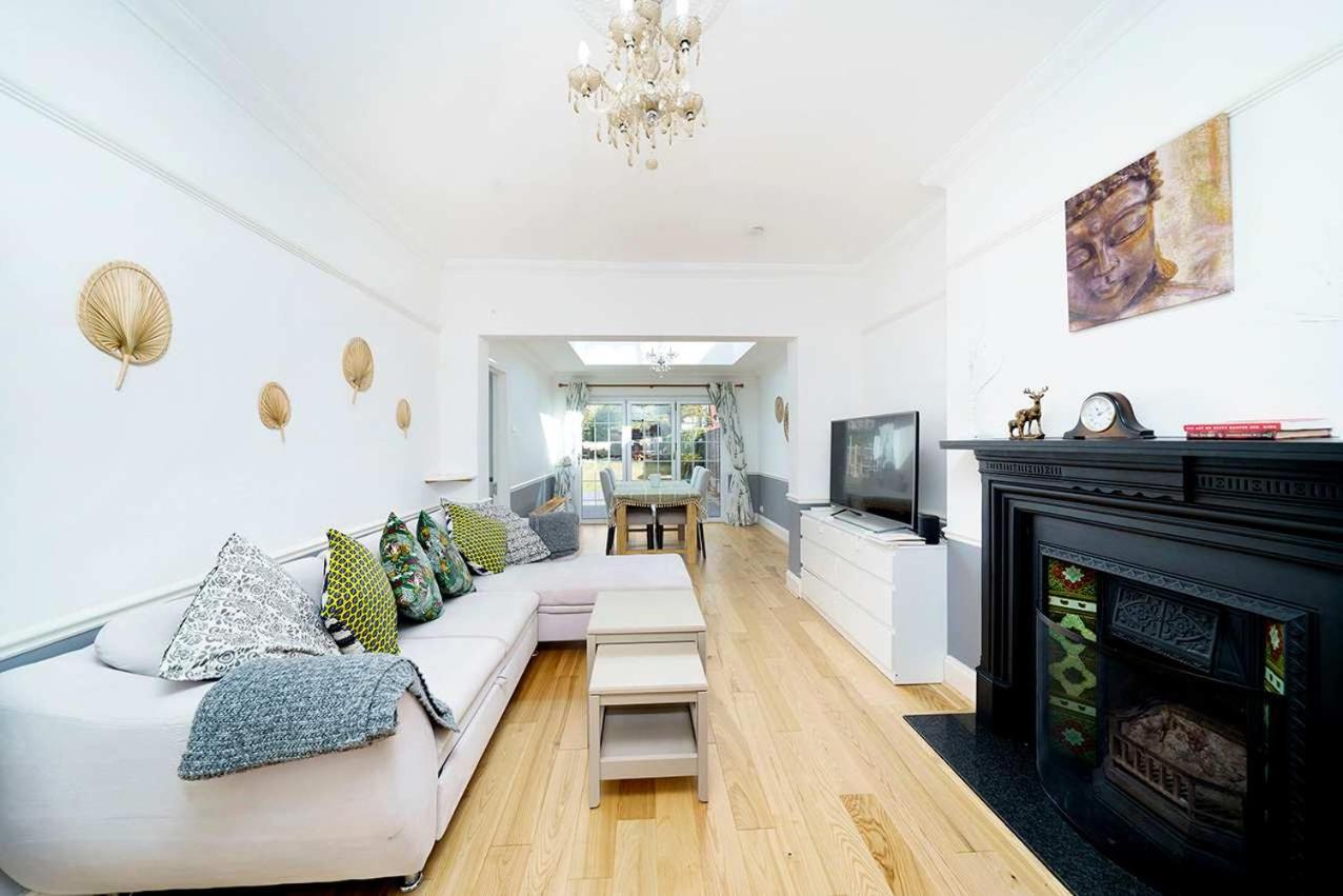 Apartment photo 1