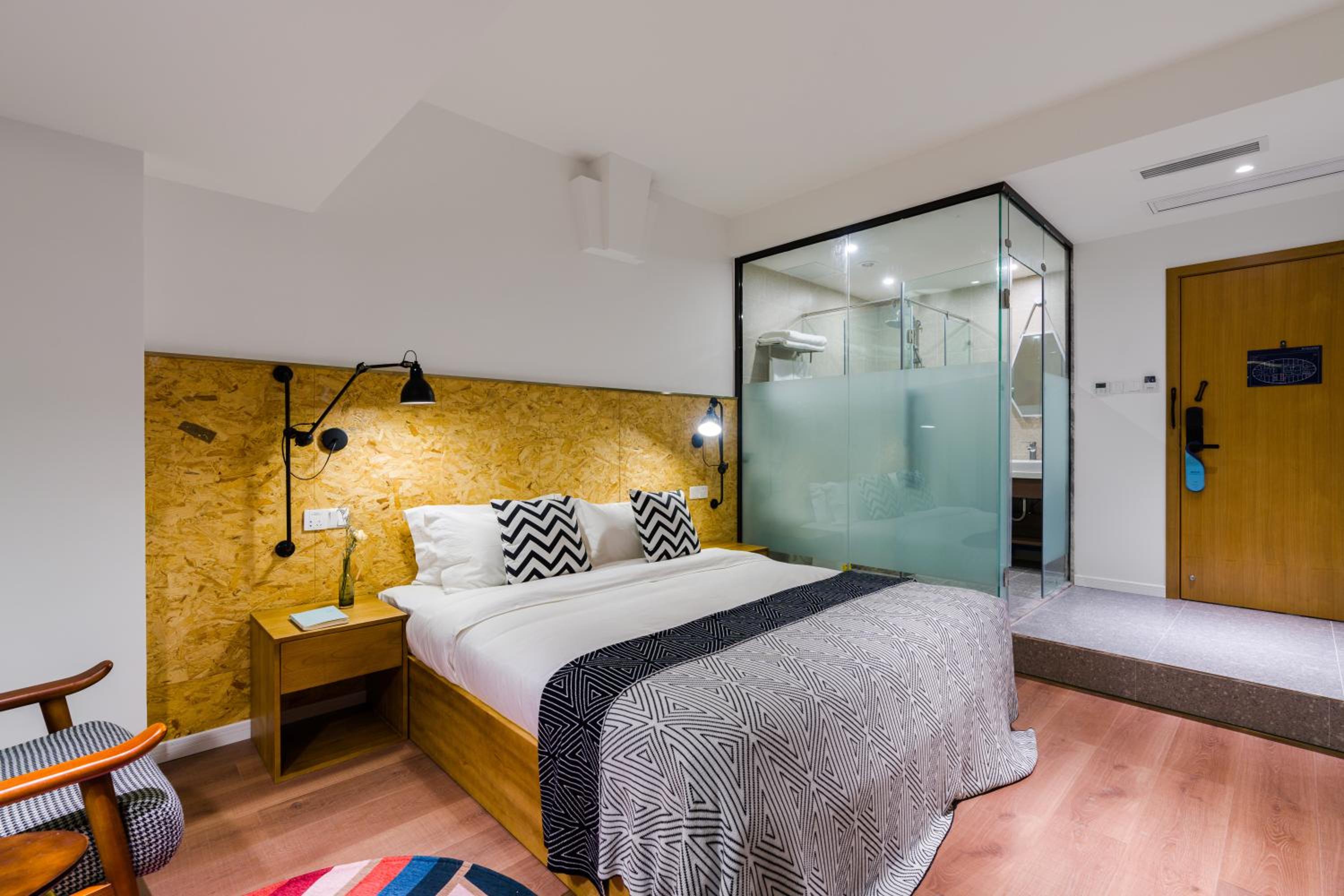 Elegant King Room