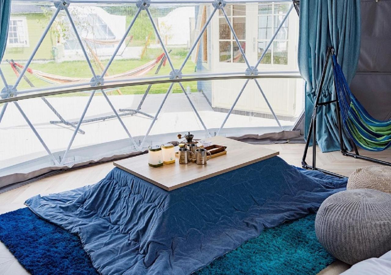 Dome Tent with Single Beds photo 2