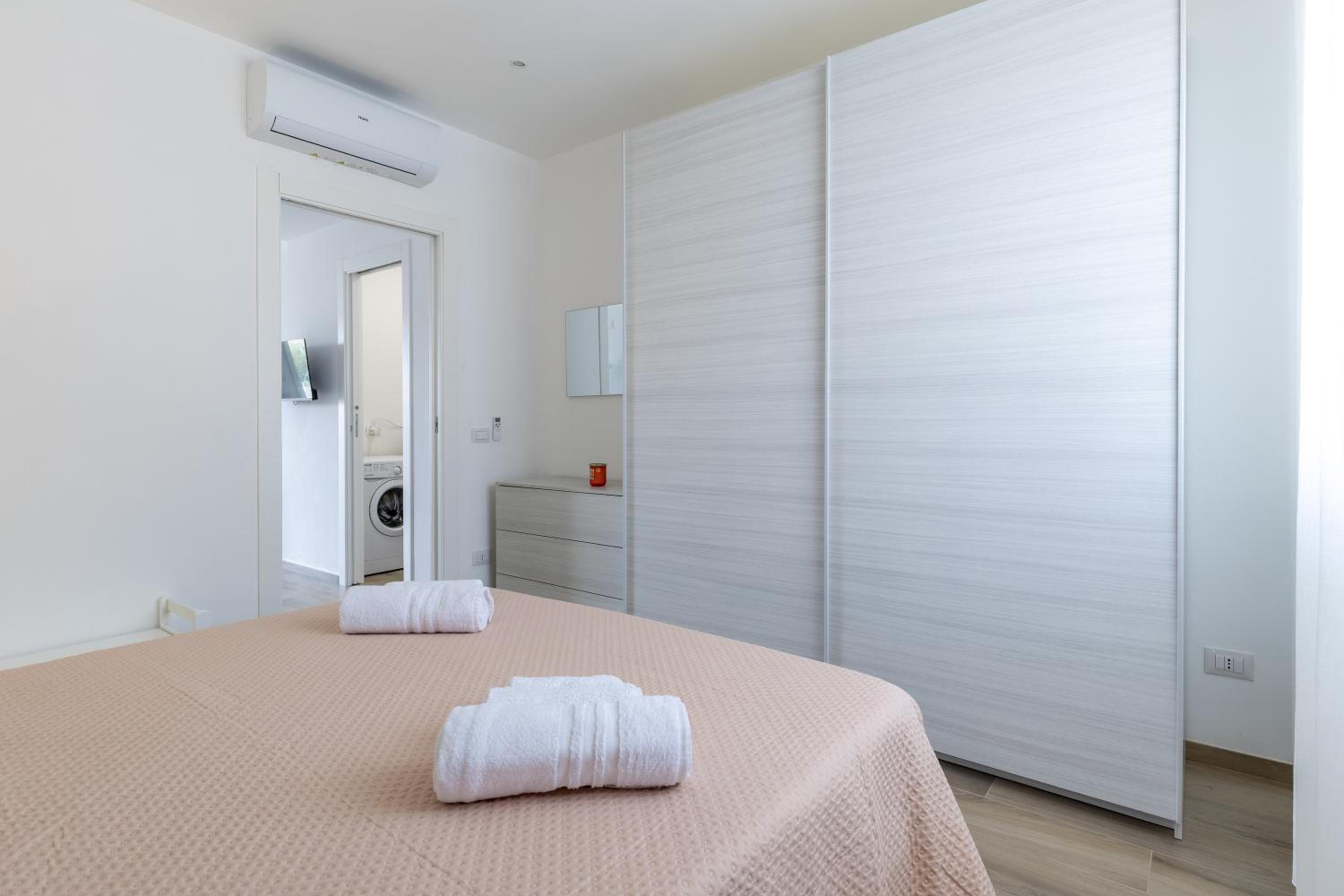 Superior One-Bedroom Apartment With Balcony photo 3