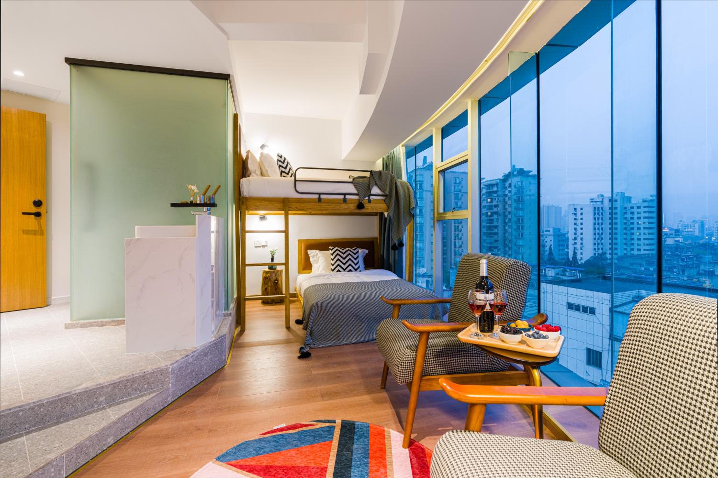 Deluxe Twin Room