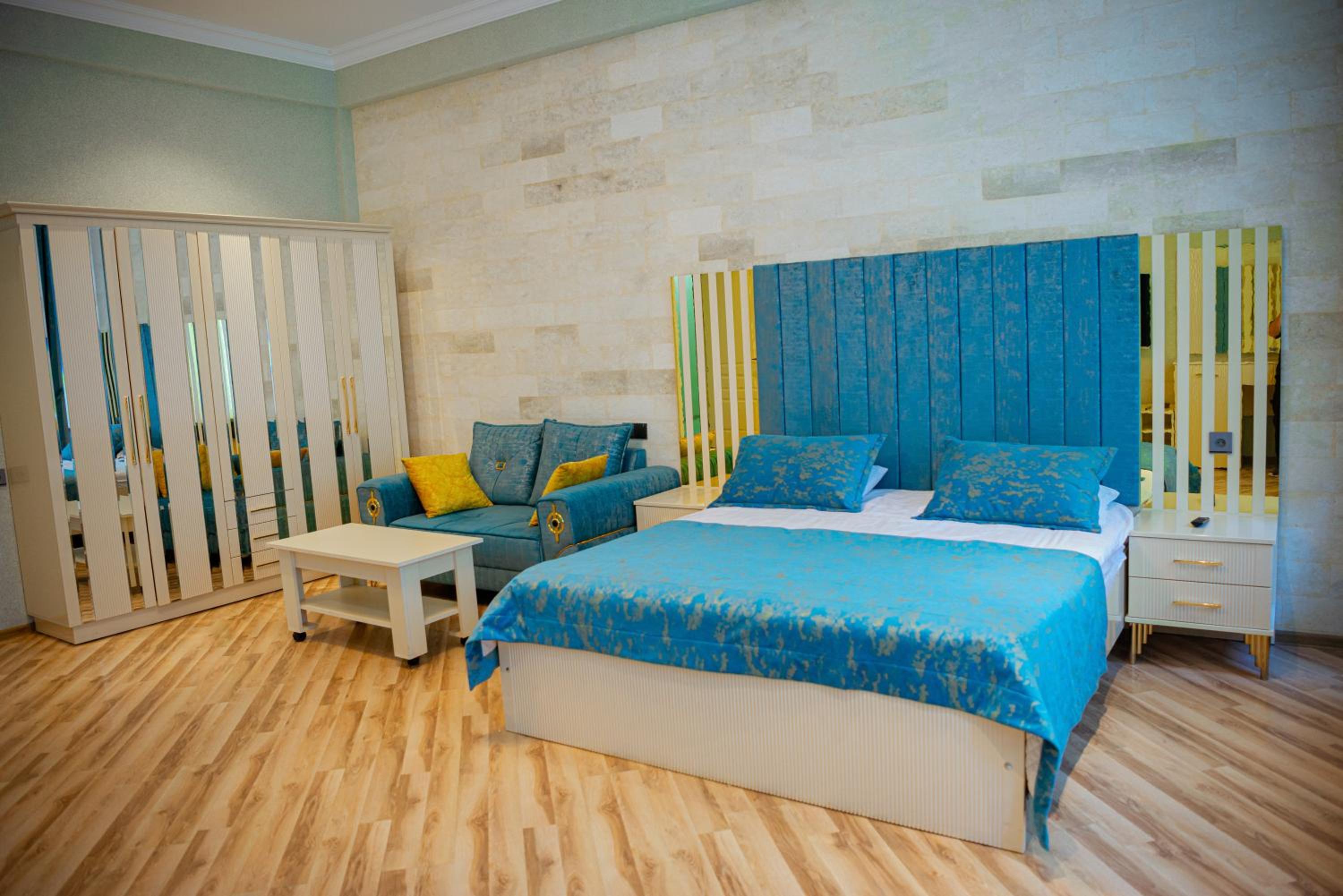 King Room with Garden View