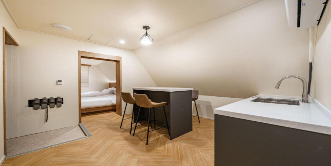 Deluxe Family Suite photo 1