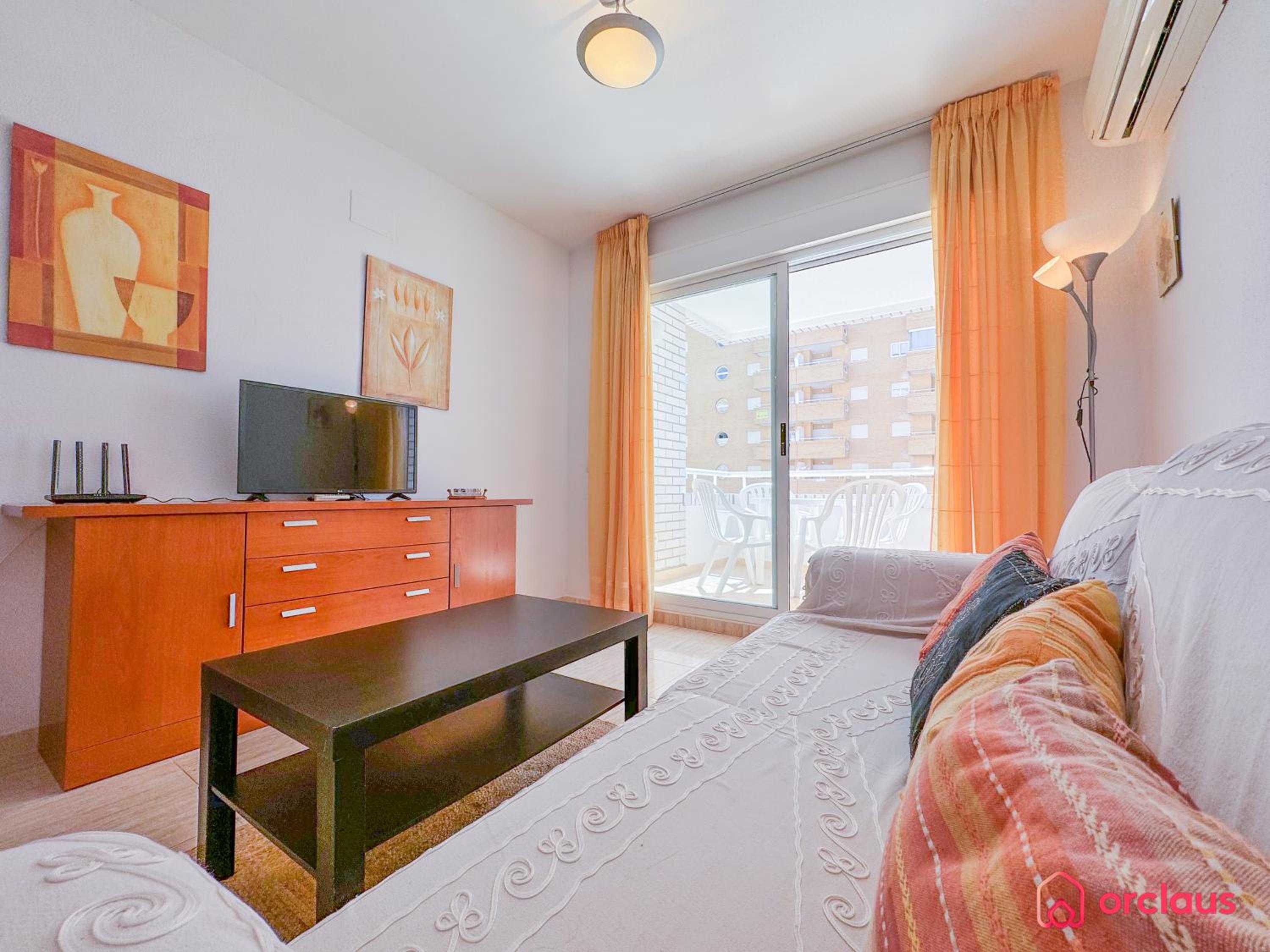 Apartamento de dos habitaciones con balcón