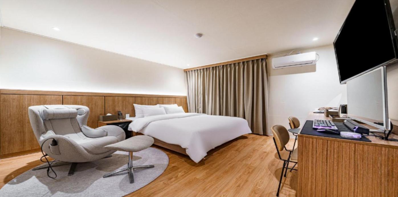 Double Room with Terrace photo 3