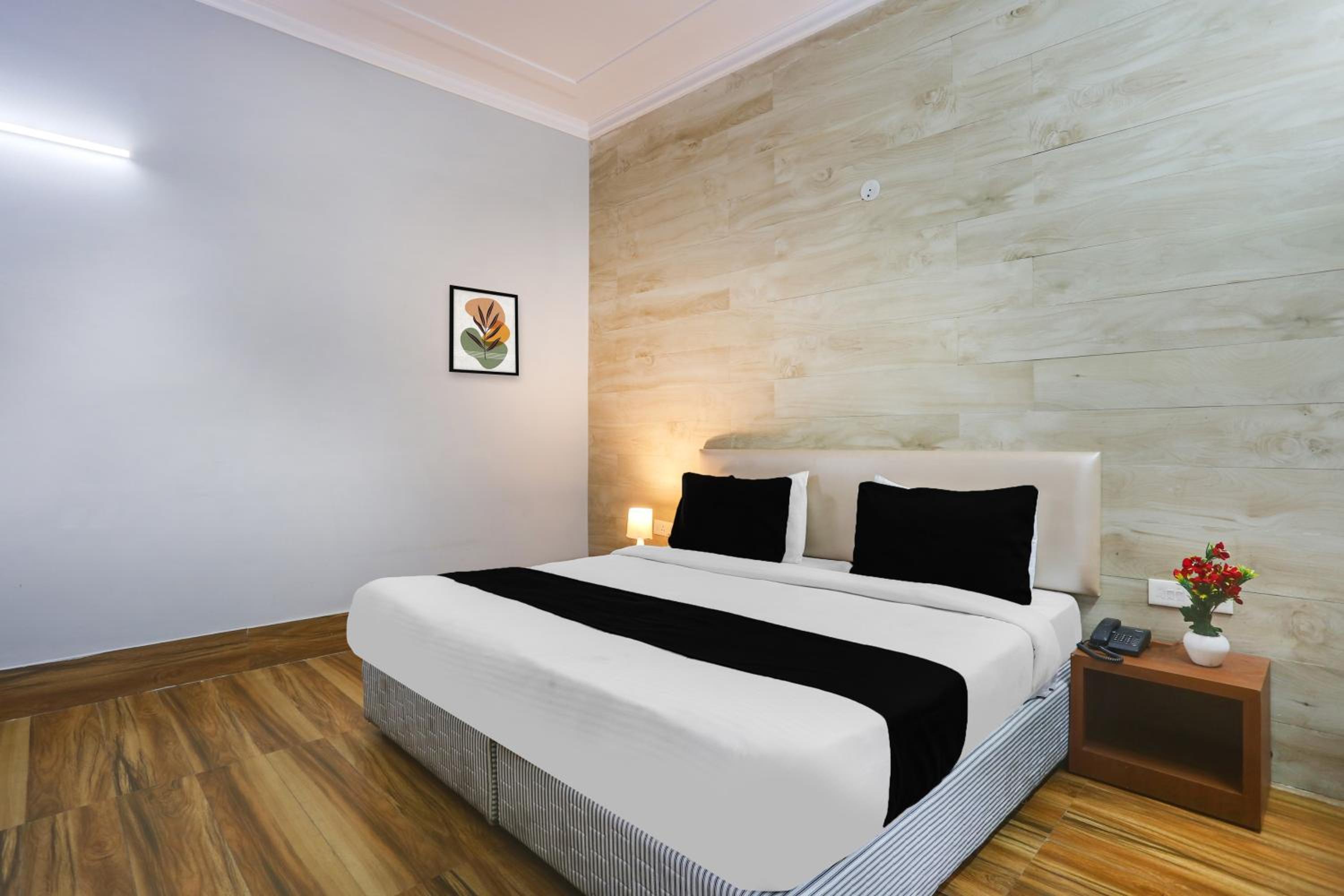 Standard Double Room photo 2