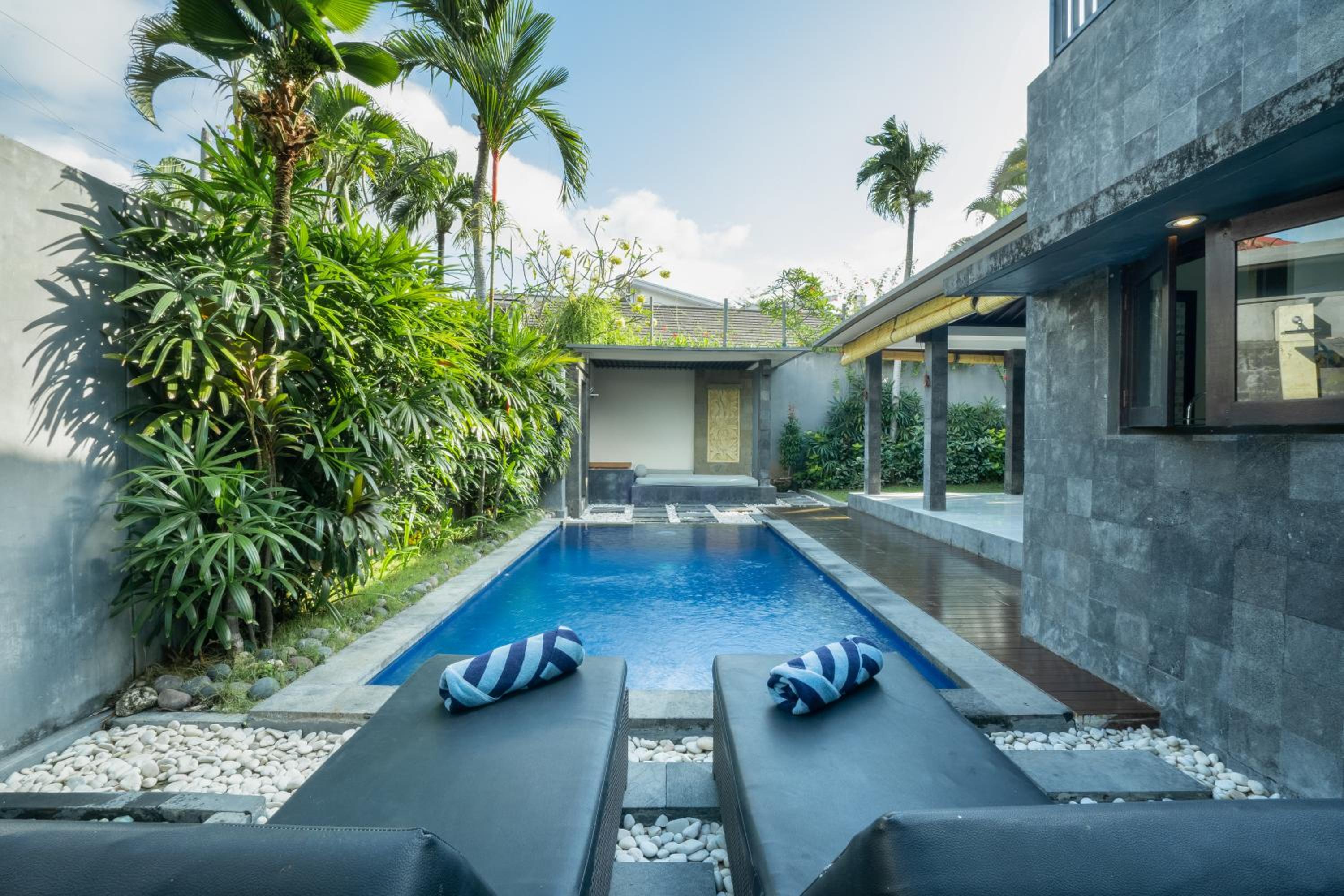 Free Spa at One Bedroom Pool Villas thumbnail 5