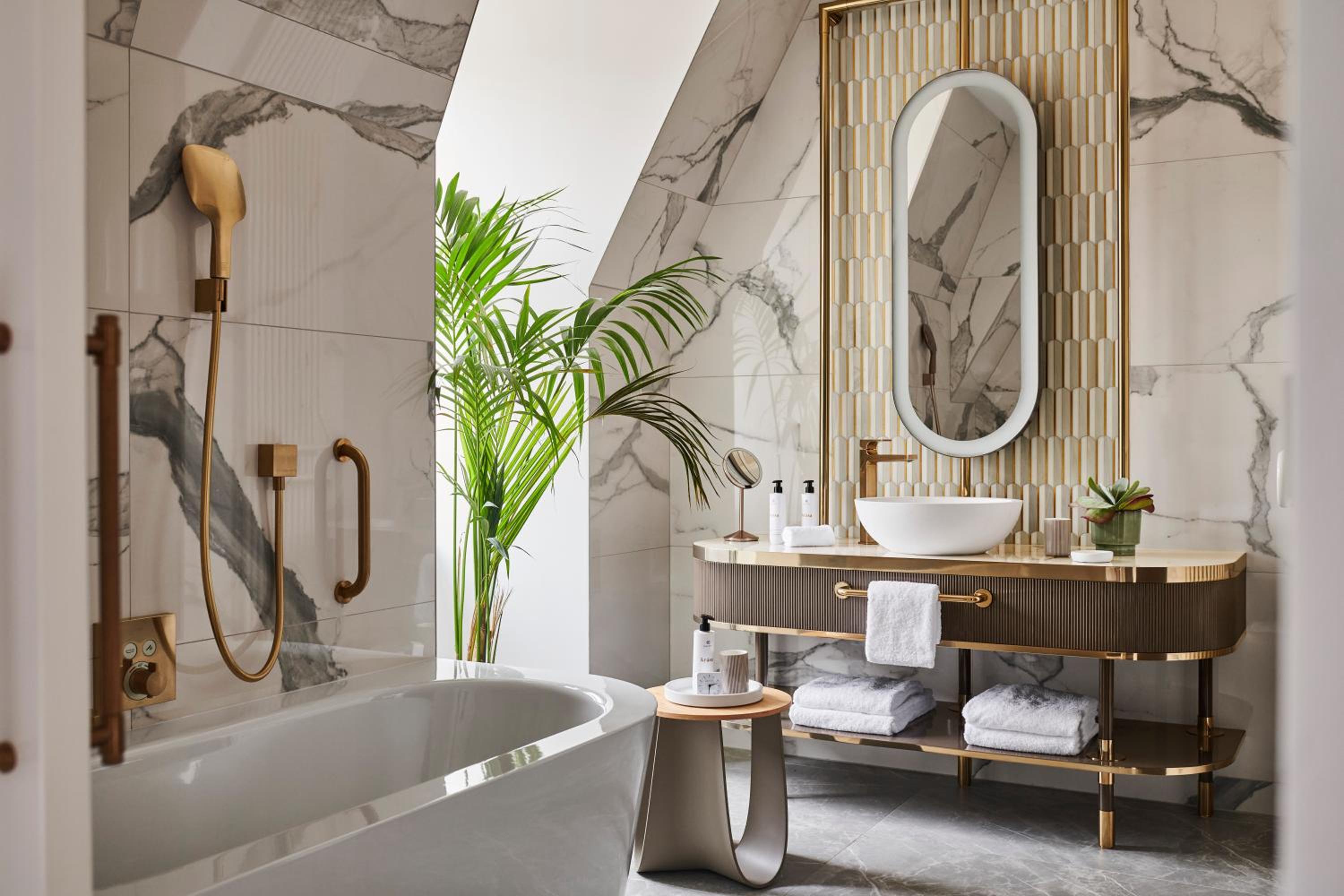 Andaz Suite