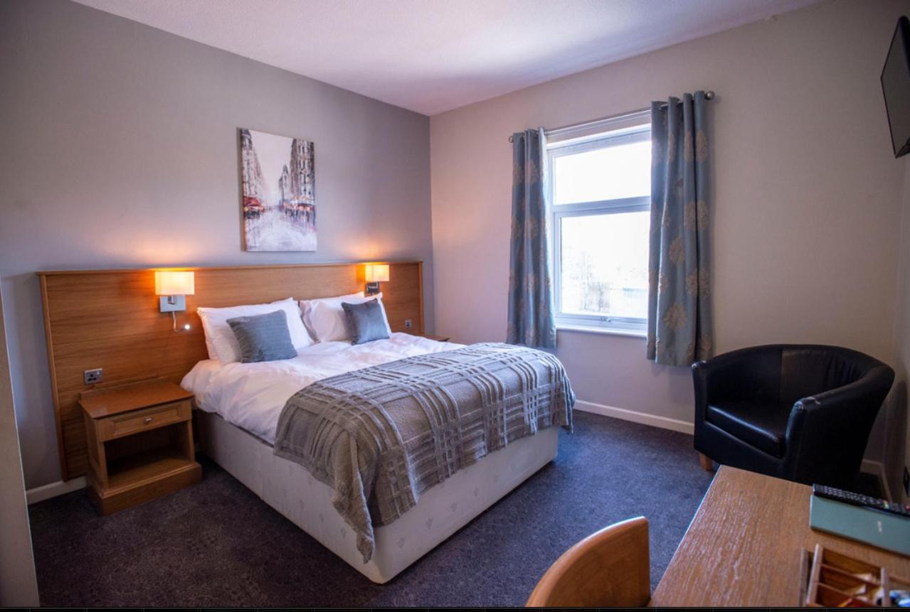 Double Room with Private Bathroom - Photo 1