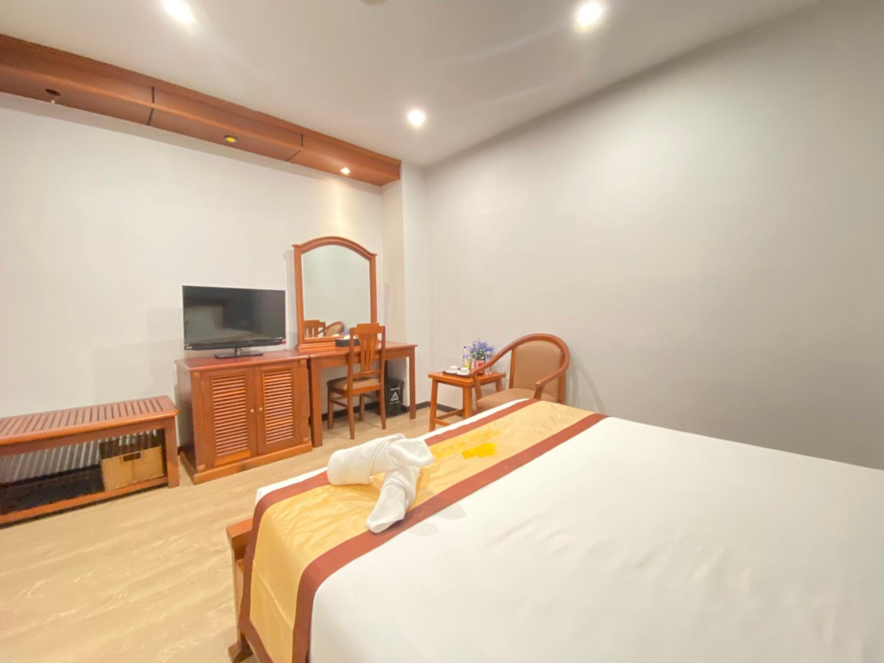 Standard Double Room - Photo 6