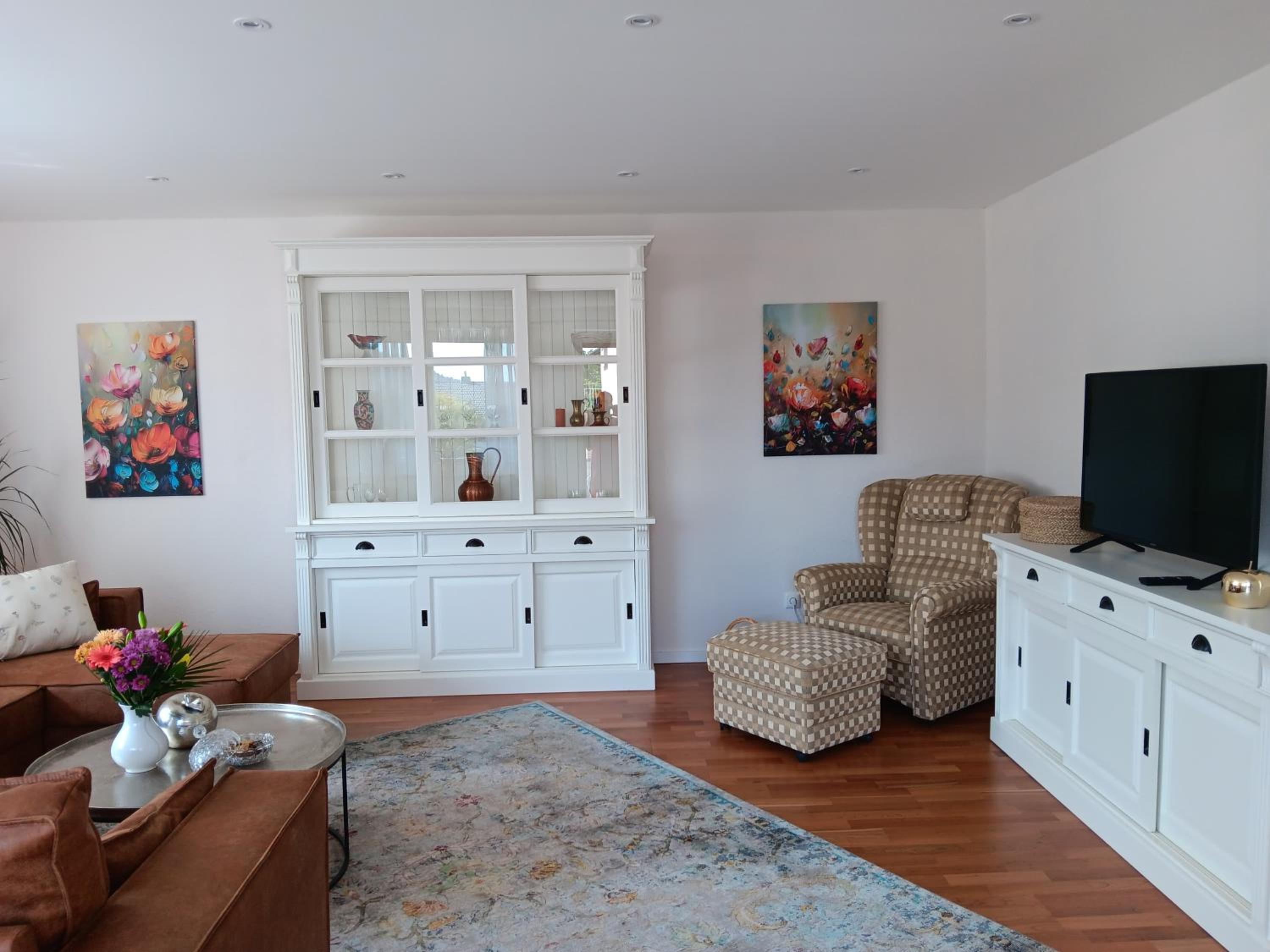 Three-Bedroom Holiday Home  photo 3