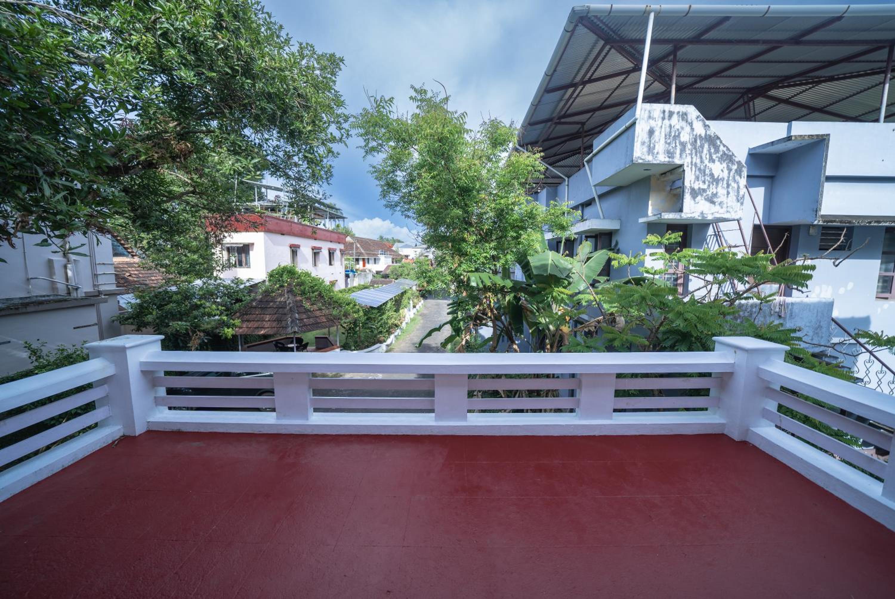Double Room with Balcony photo 3