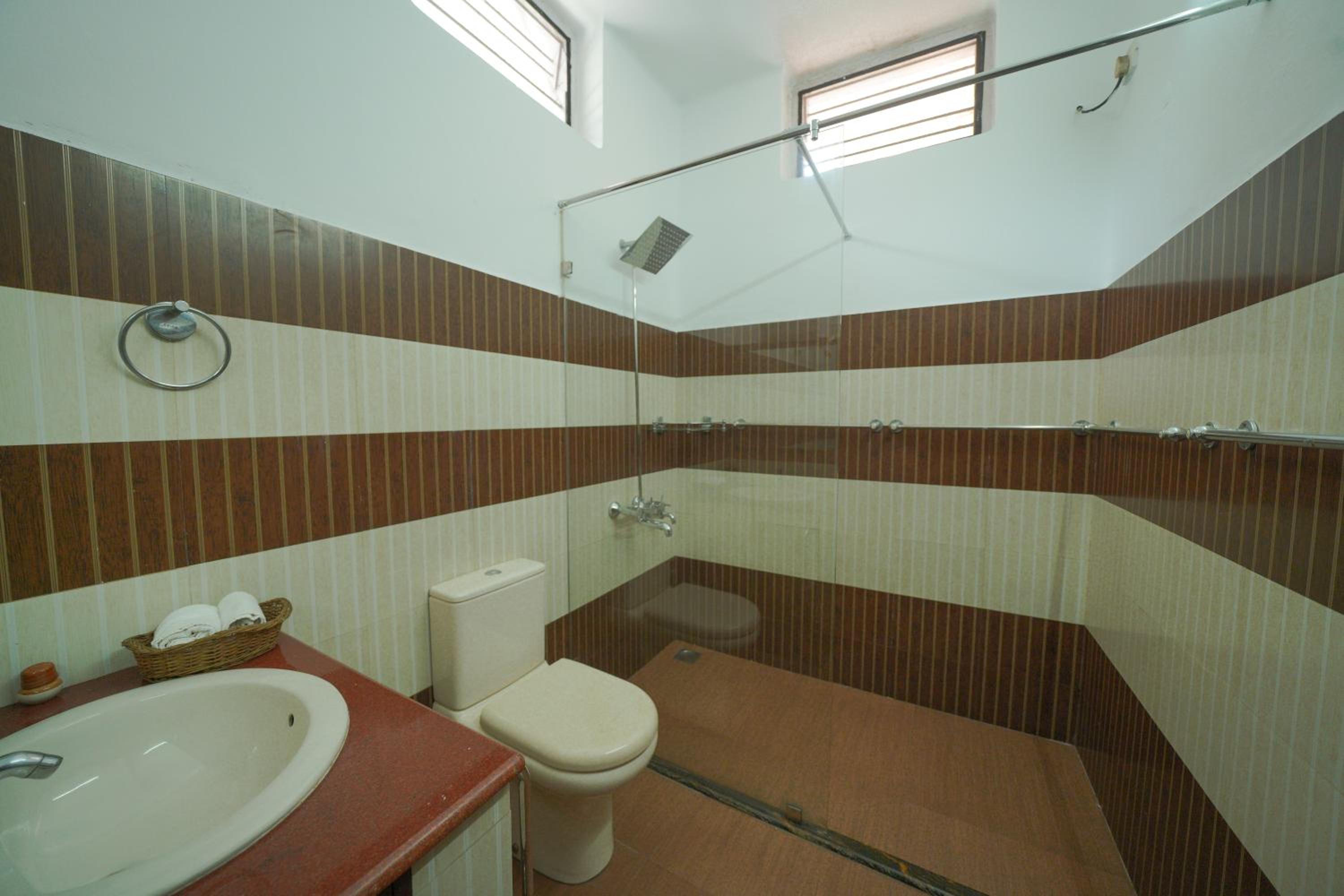 Standard Twin Room photo 3