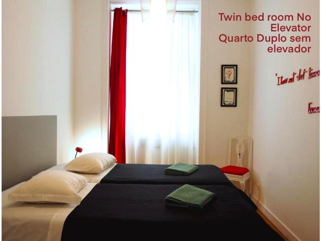 Twin Room with Shared Bathroom photo 1