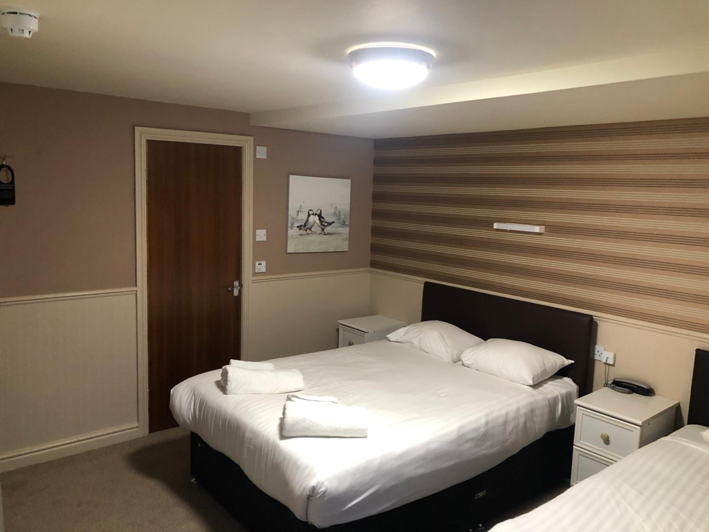 Standard Triple Room with Sea View photo 3