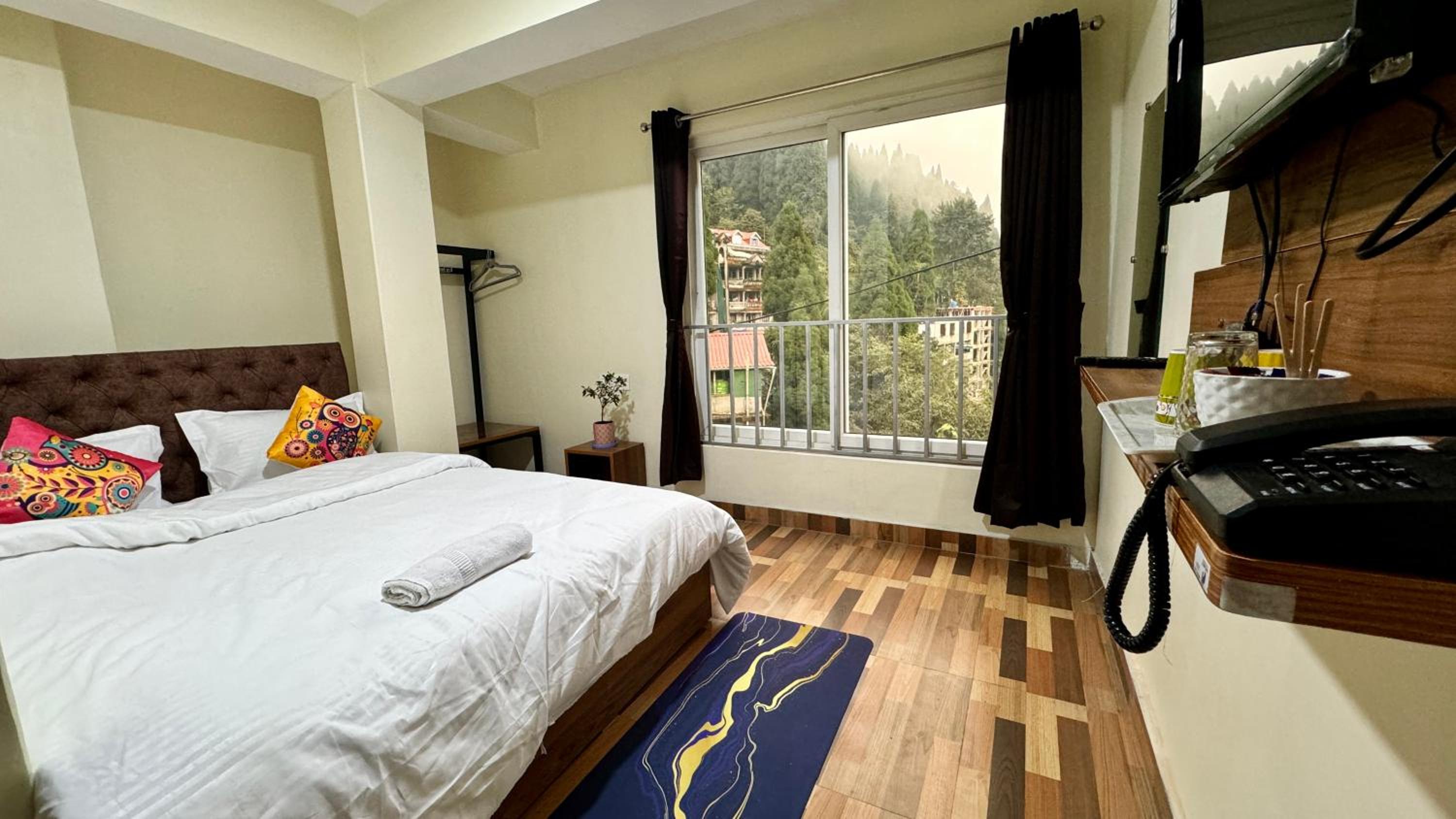 Superior Queen Room