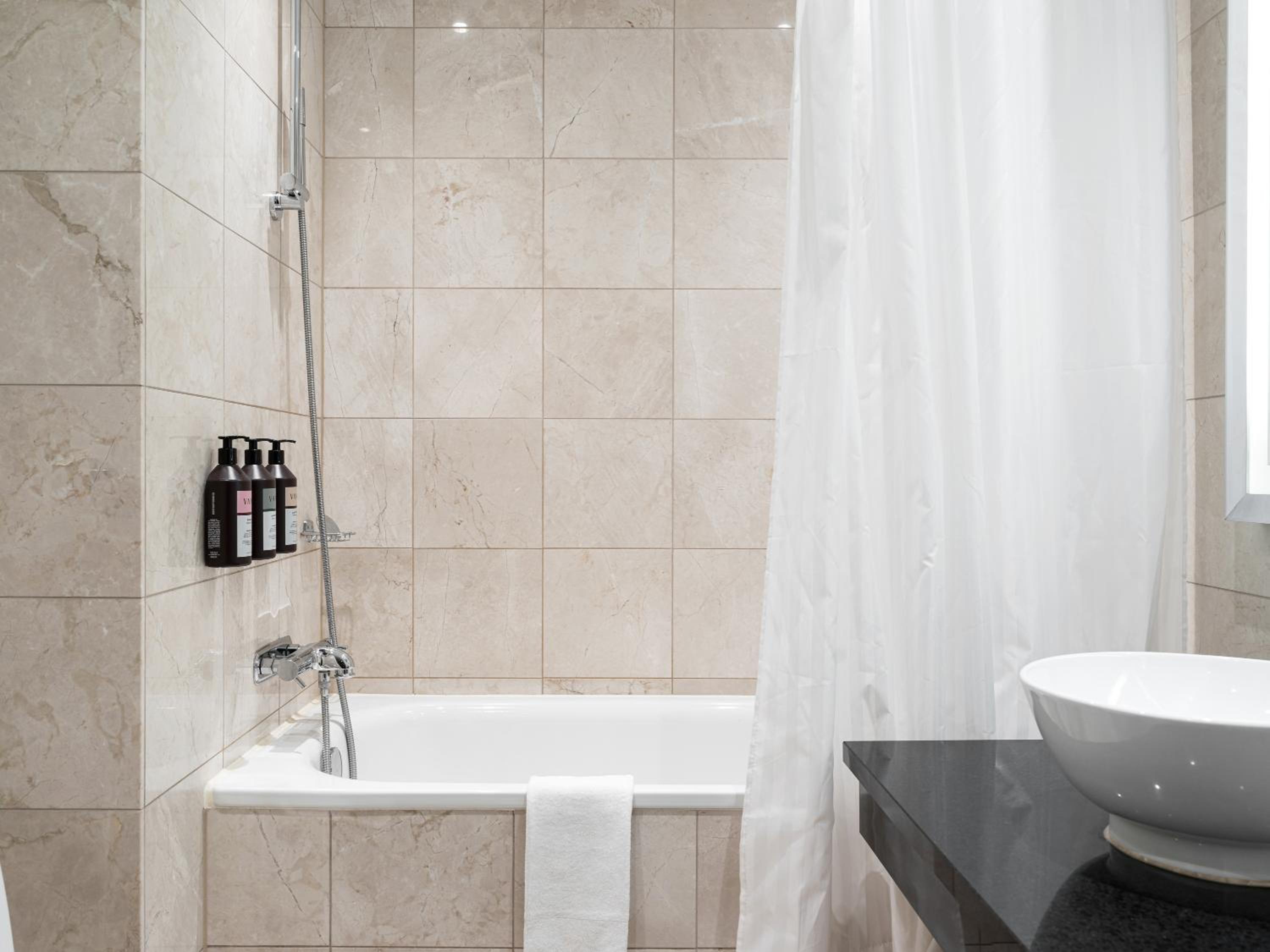 Deluxe Double Room - Spa Not Included photo 2