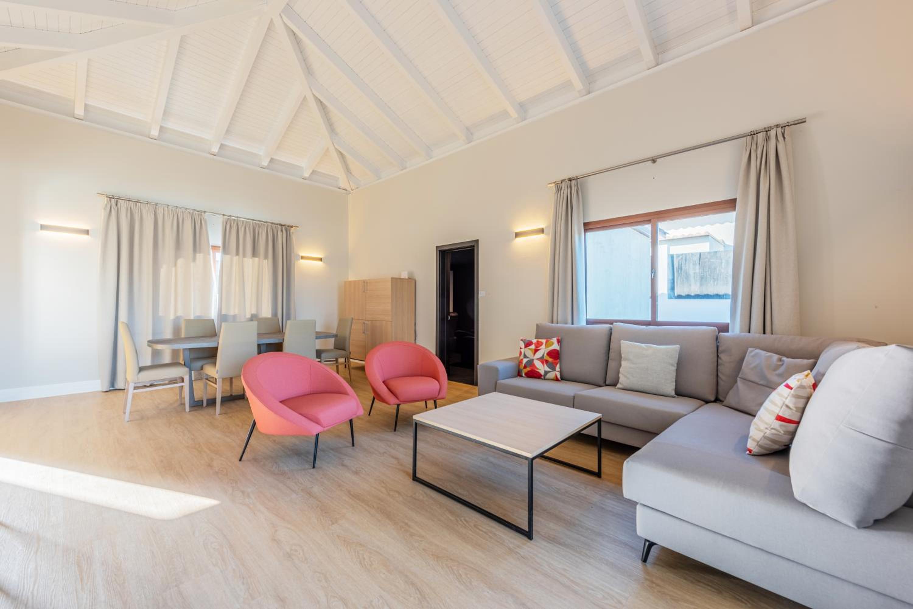 Villa de Tres Habitaciones