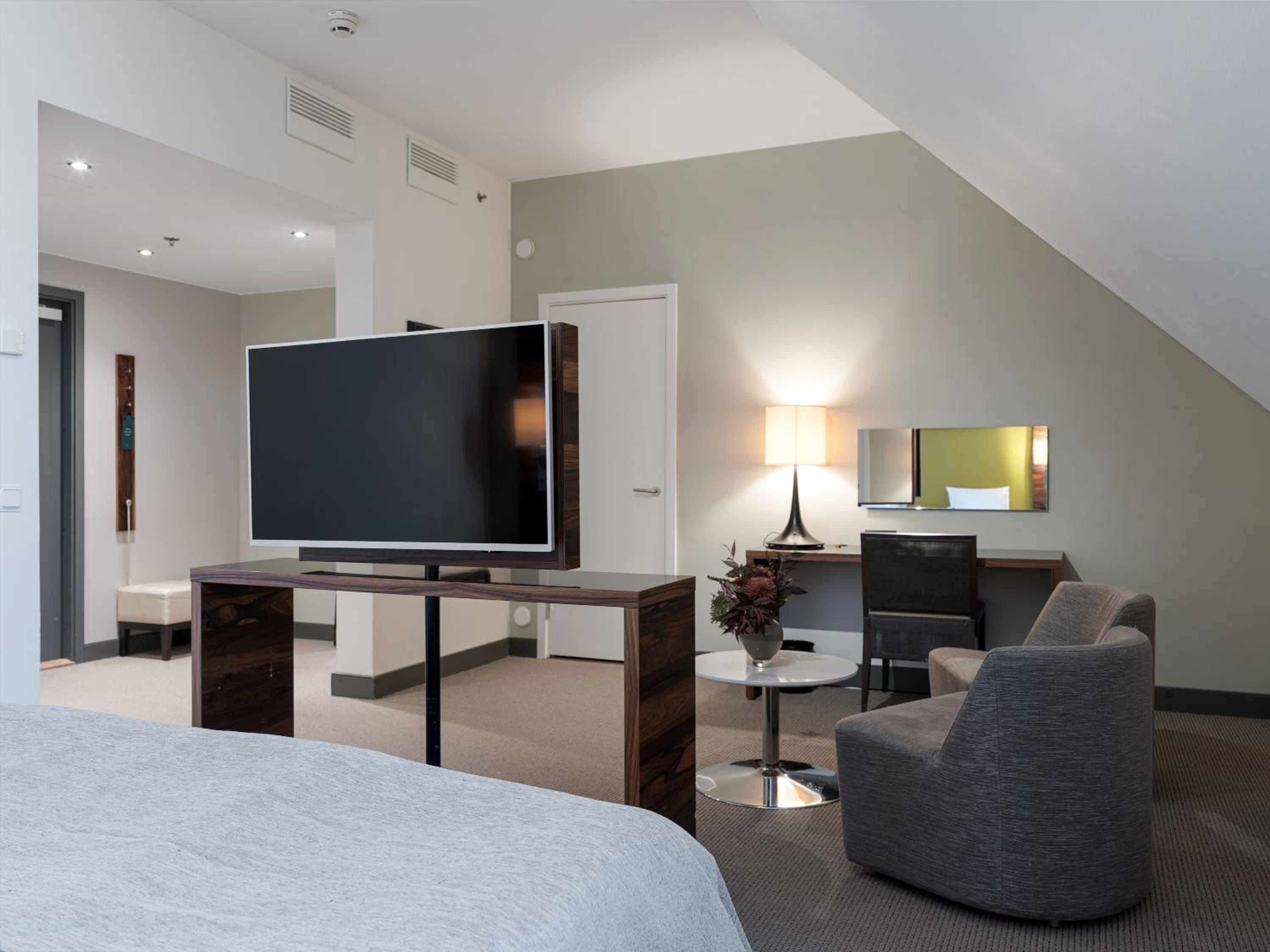 Deluxe Double Room - Spa Not Included photo 3
