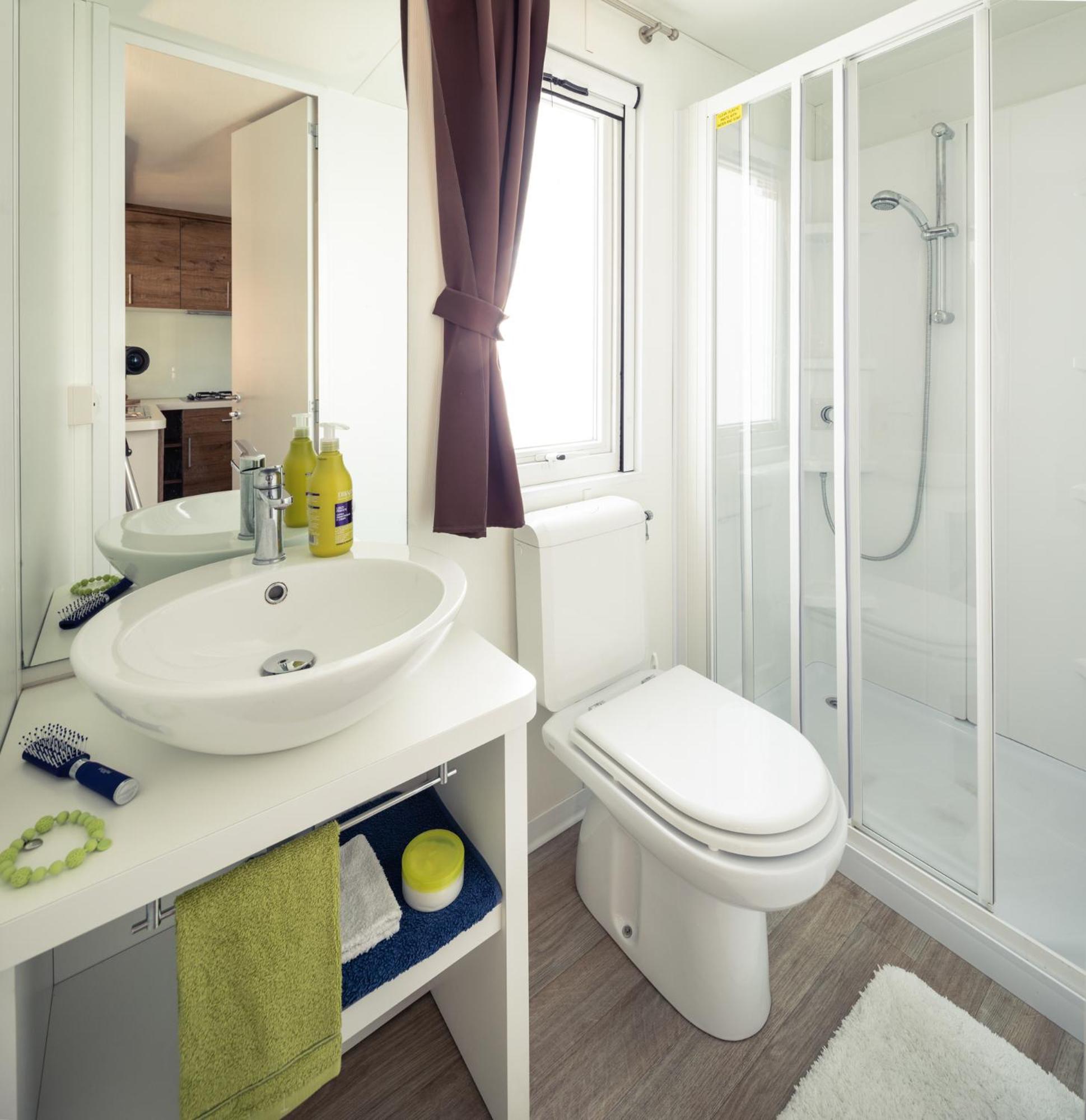 Mobile Home with 3 bedrooms photo 2