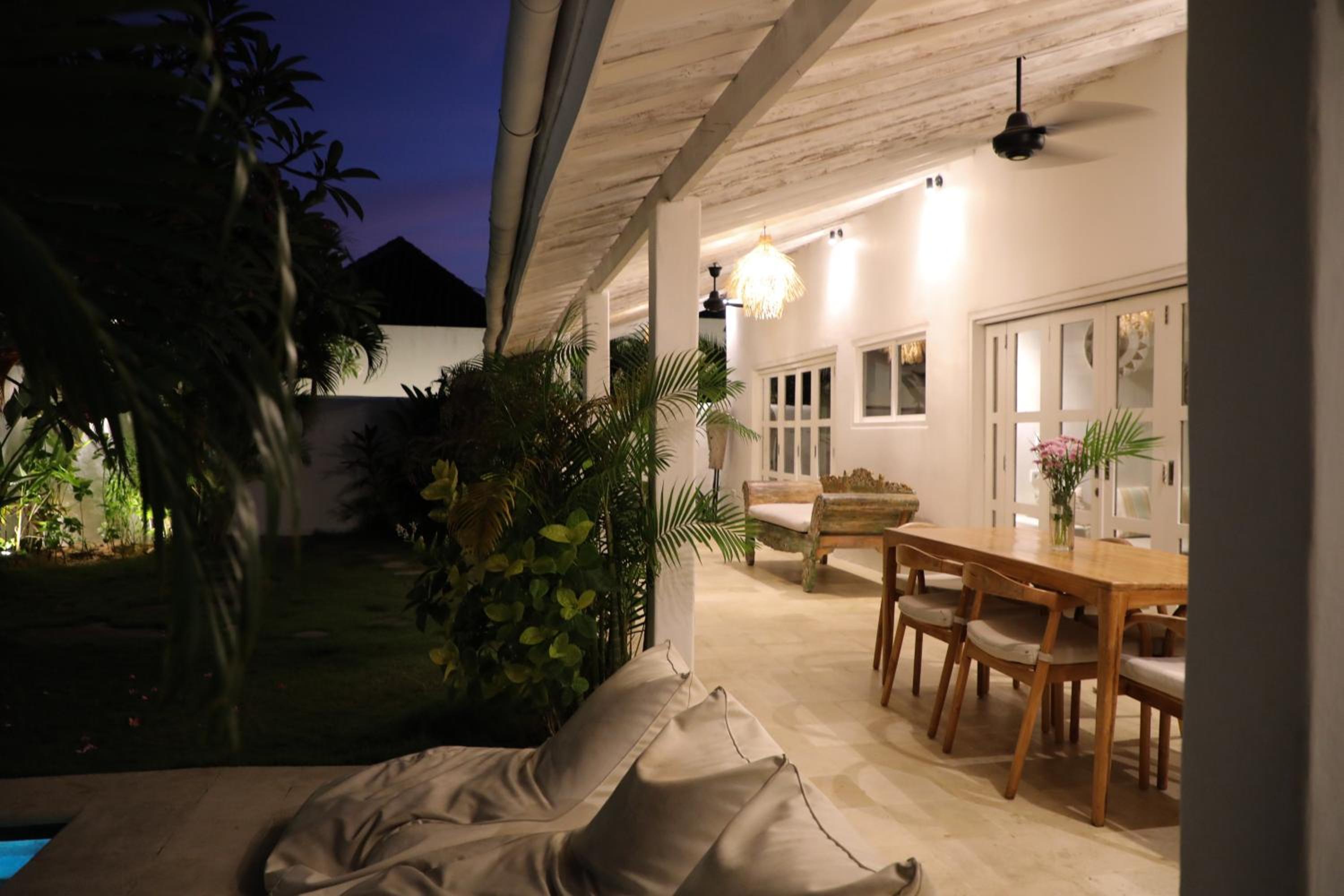 Three-Bedroom Villa - Photo 15